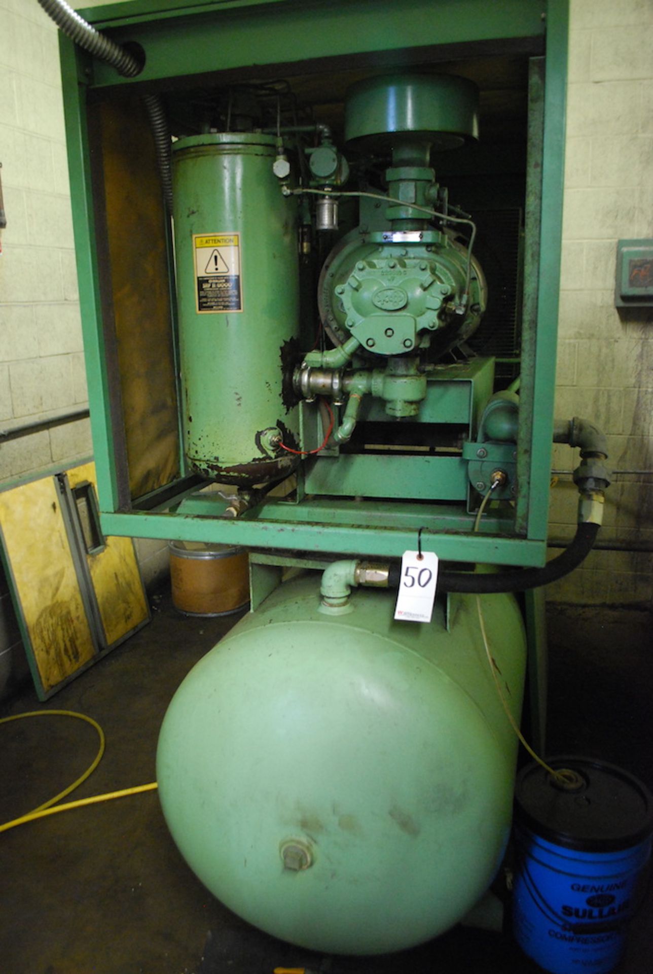 SULLAIR 25HP MODEL 10B-25 AC SCREW TYPE TANK MOUNTED AIR COMPRESSOR: S/N 003-68299; MAX PSI 115/125; - Image 3 of 6