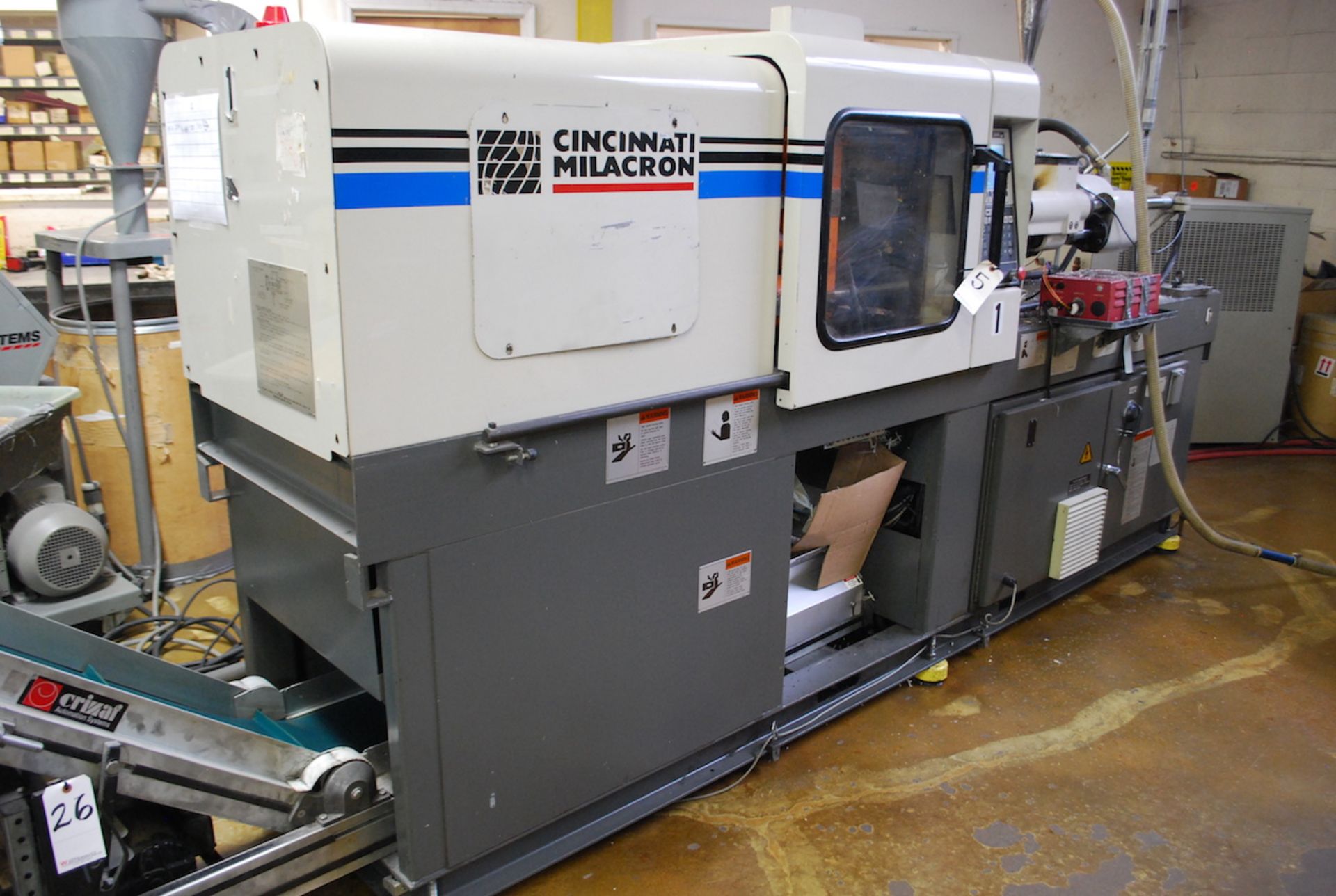 1998 CINCINNATI MILACRON 55 TON MODEL VST55-2.97 PLASTIC INJECTION MOLDER: S/N S55A0498016; CAMAC - Image 5 of 7