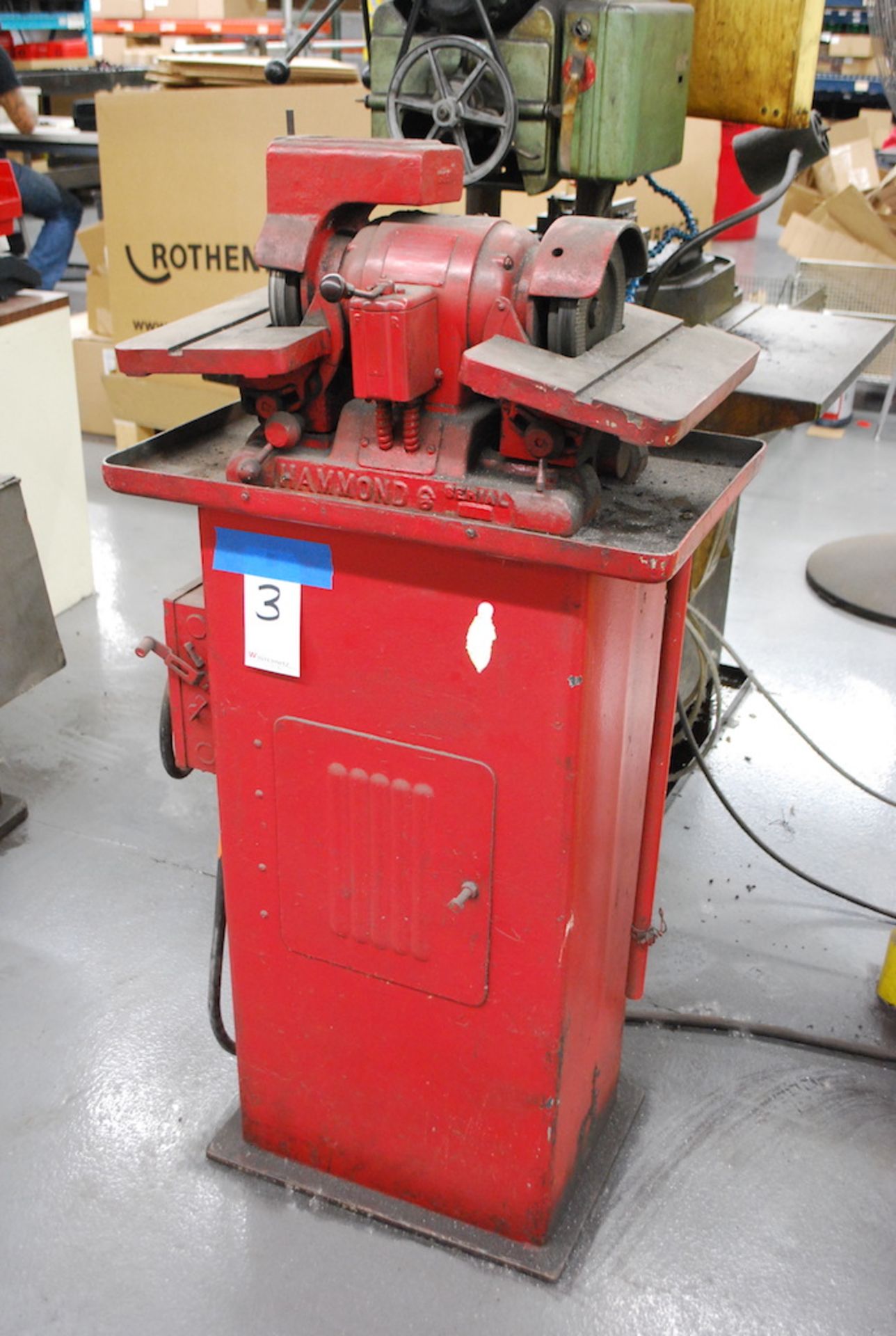 HAMMOND 6" DOUBLE END CARBIDE GRINDER: S/N 2233; 8" X 14" TABLES; 1/2HP - Image 2 of 3