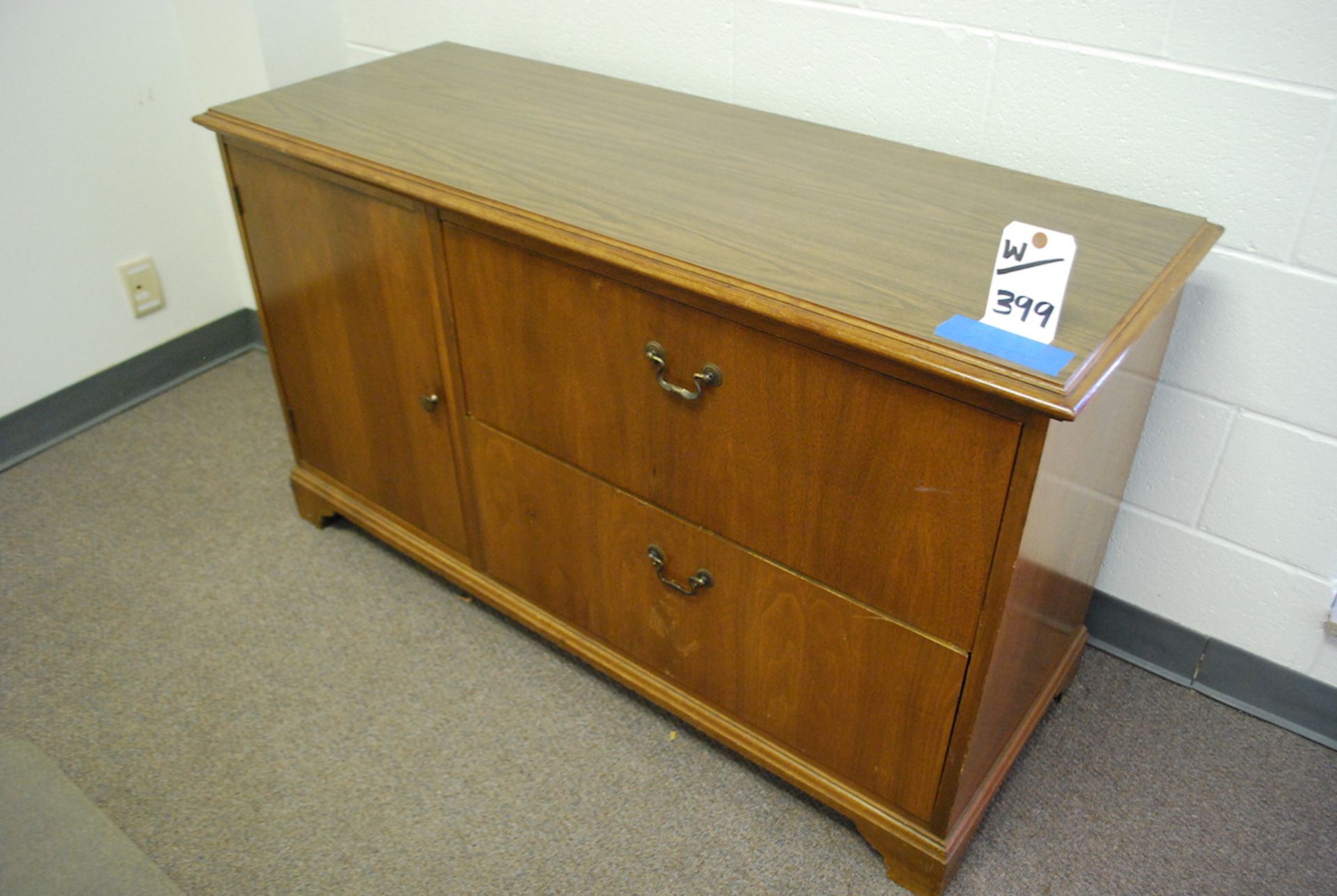 LOT: 38-1/2" X 71" DOUBLE PEDESTAL DESK; LATERAL FILE CABINET & (2) CHAIRS - Image 2 of 4