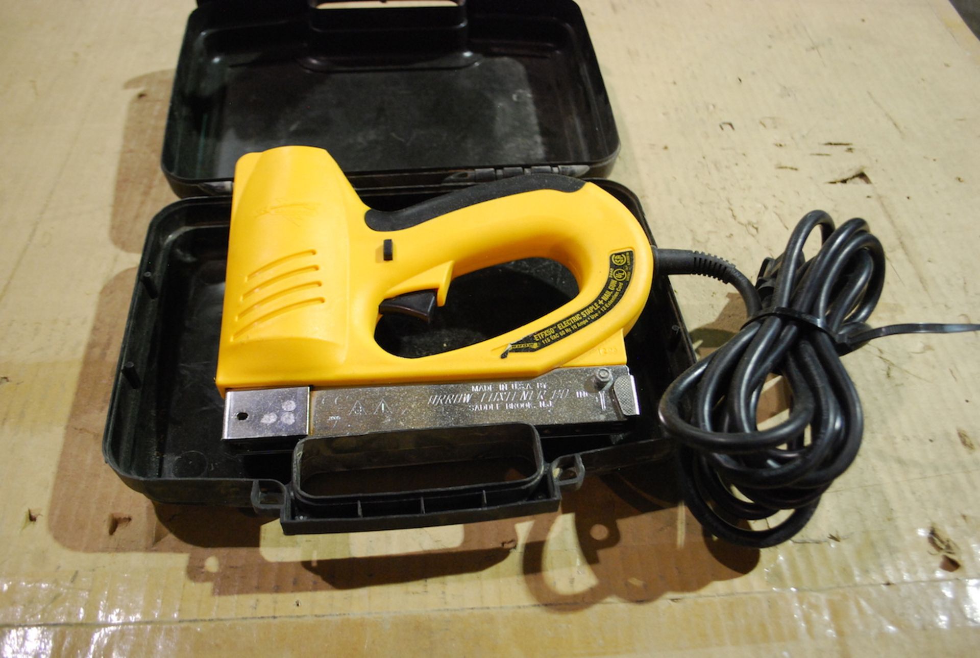 ARROW MODEL ETFX50 ELECTRIC STAPLER & NAIL GUN