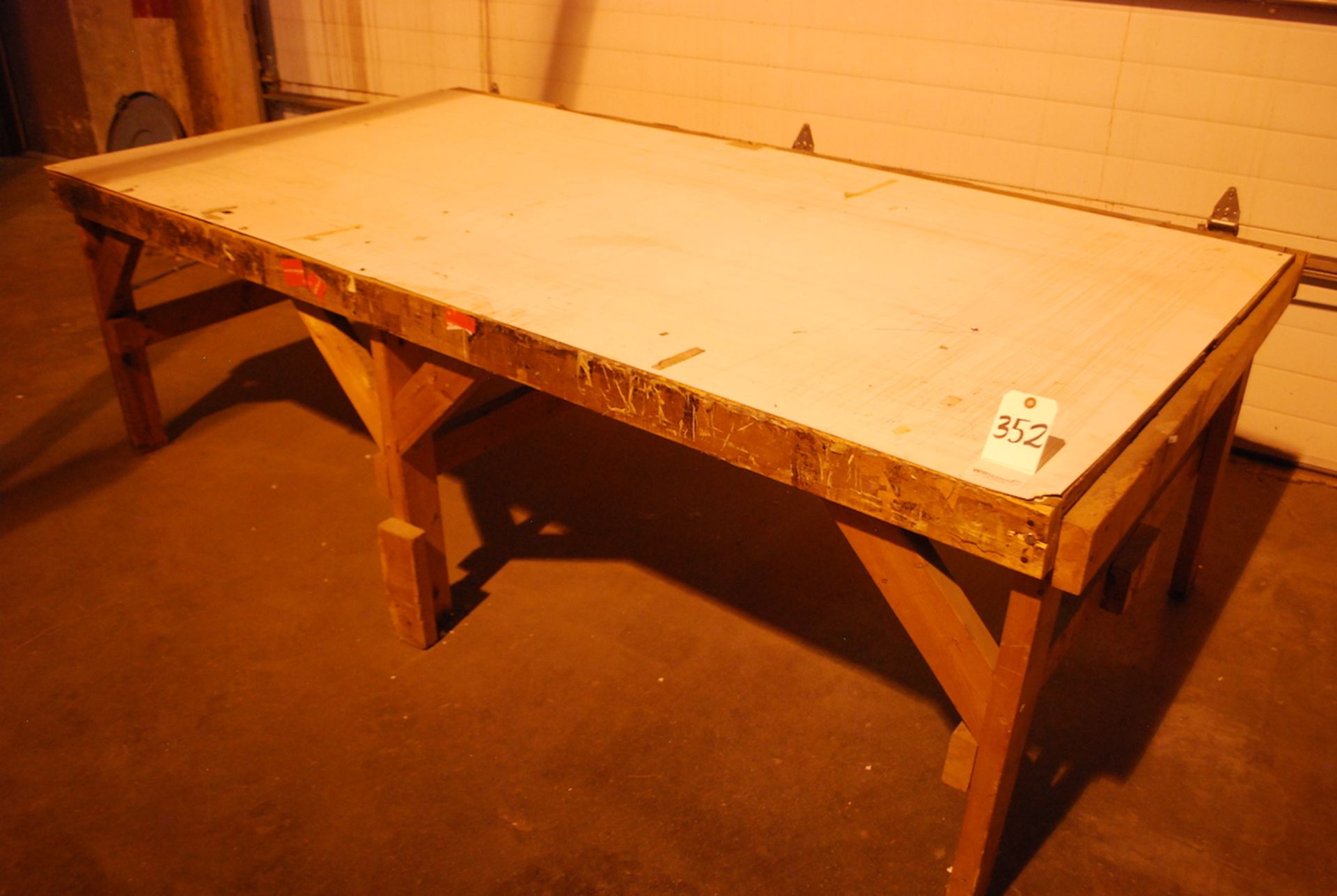 LOT: WOOD WORK BENCHES & SHELVES IN AREA (TOTAL 4 PCS)