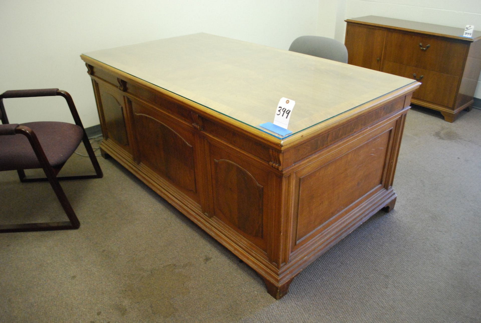 LOT: 38-1/2" X 71" DOUBLE PEDESTAL DESK; LATERAL FILE CABINET & (2) CHAIRS