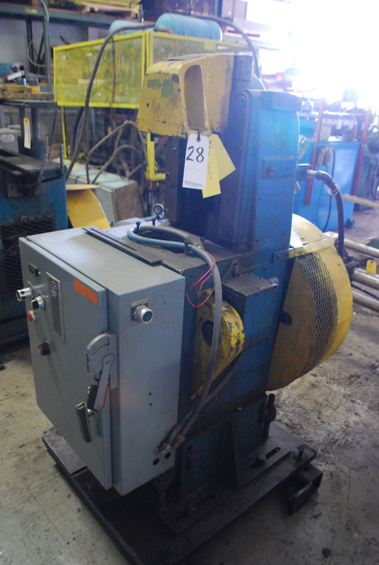 YODER 25 TON MODEL P-25 MECHANICAL INLINE CUTOFF PRESS: 2" Stroke: 2-1/4", Shut Height: 6" to Bed, - Image 2 of 2