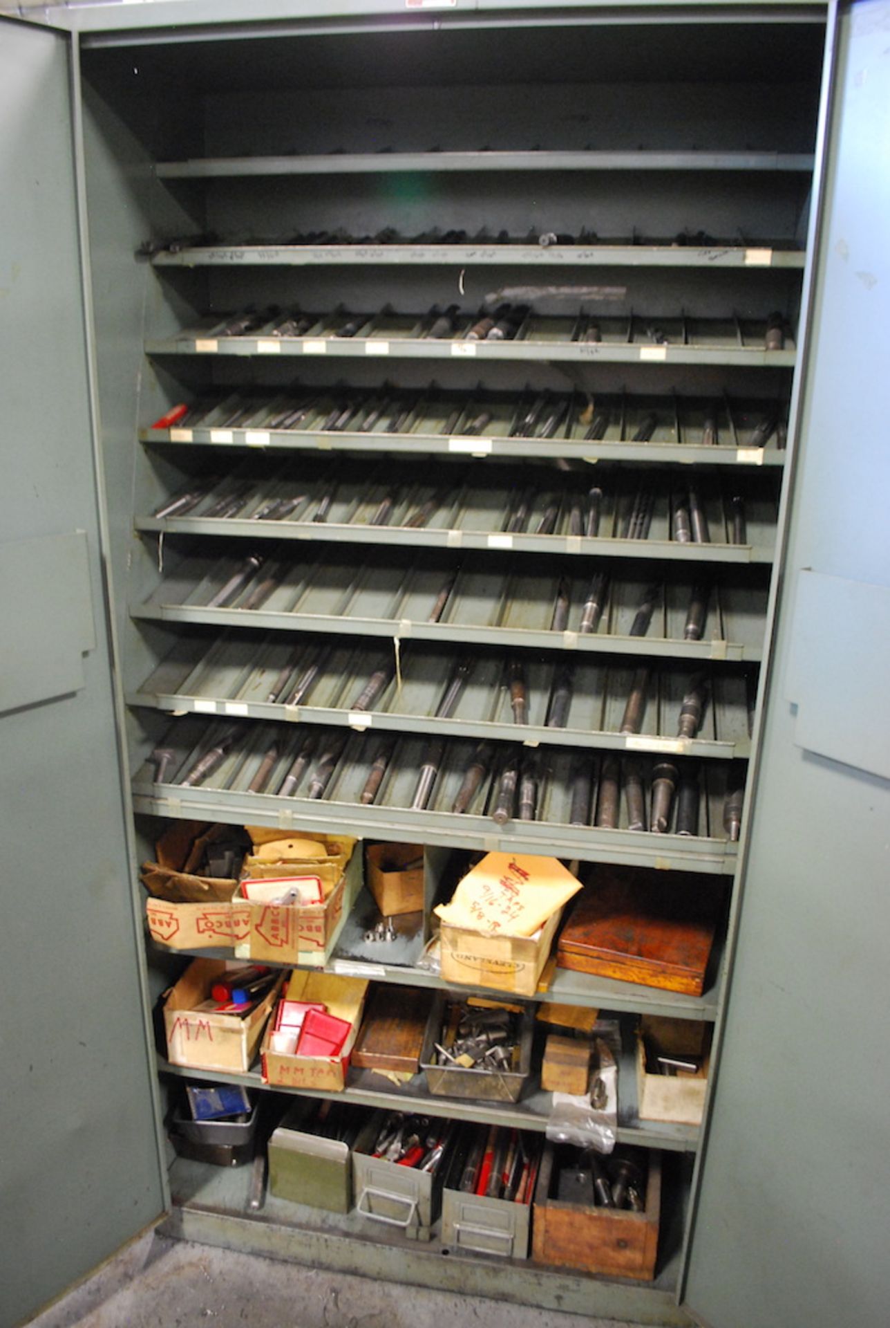 LOT: 2-DRAWER STEEL CABINET W/CONTENTS, DRILLS, REAMERS, ETC.