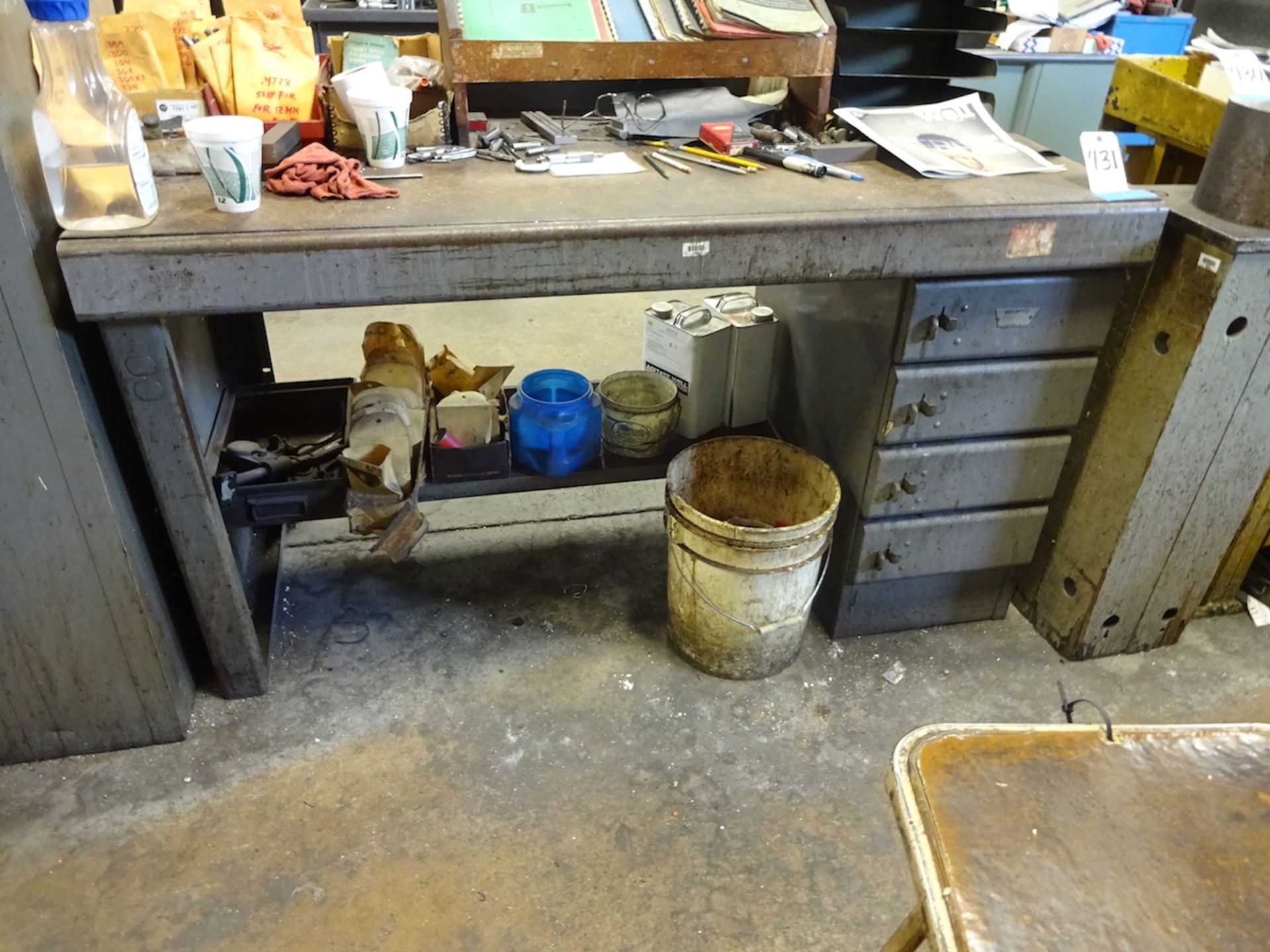 STEEL WORK BENCH