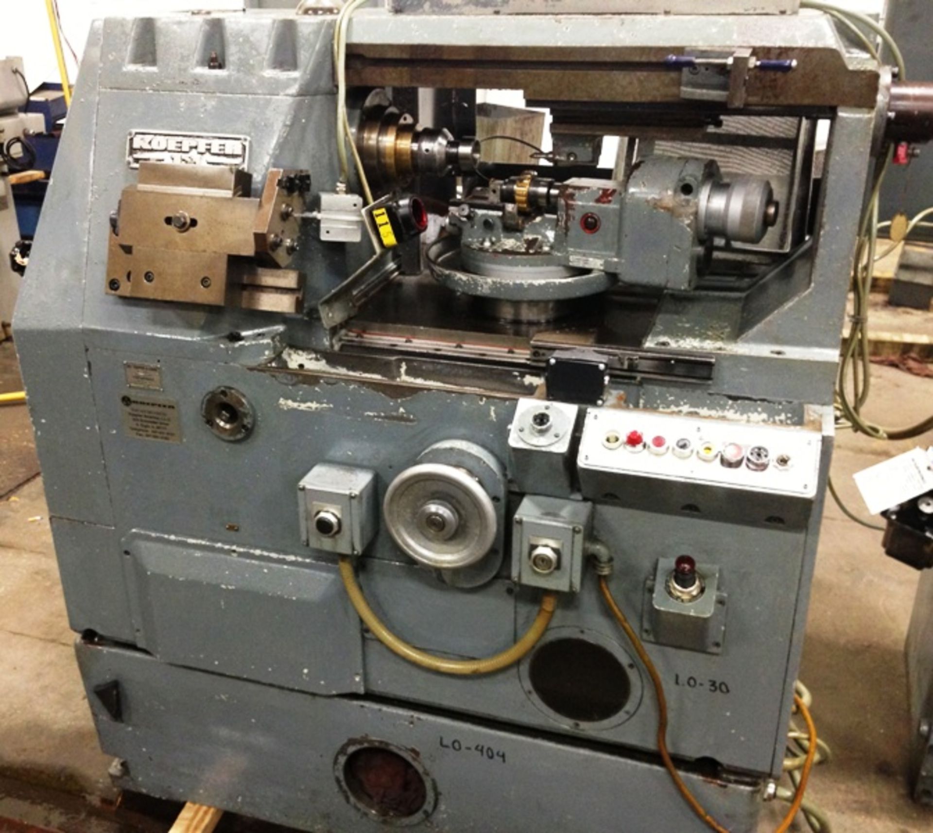KOEPFER MODEL 151H AUTOMATIC GEAR HOBBER New 1975 EQUIPPED WITH: Standard Hob Head, Tailstock, - Image 2 of 7