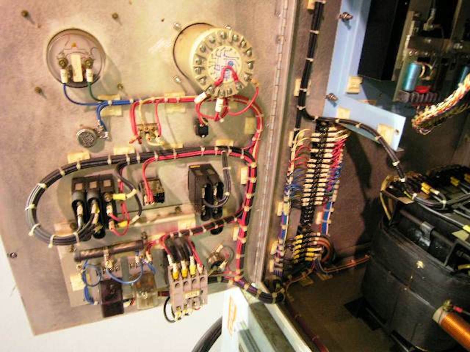 RADIO FREQUENCY CO. INDUCTION GENERATOR SYSTEM RFC, Radio Frequency Generator Md. 3126 Max. kva: - Image 8 of 14
