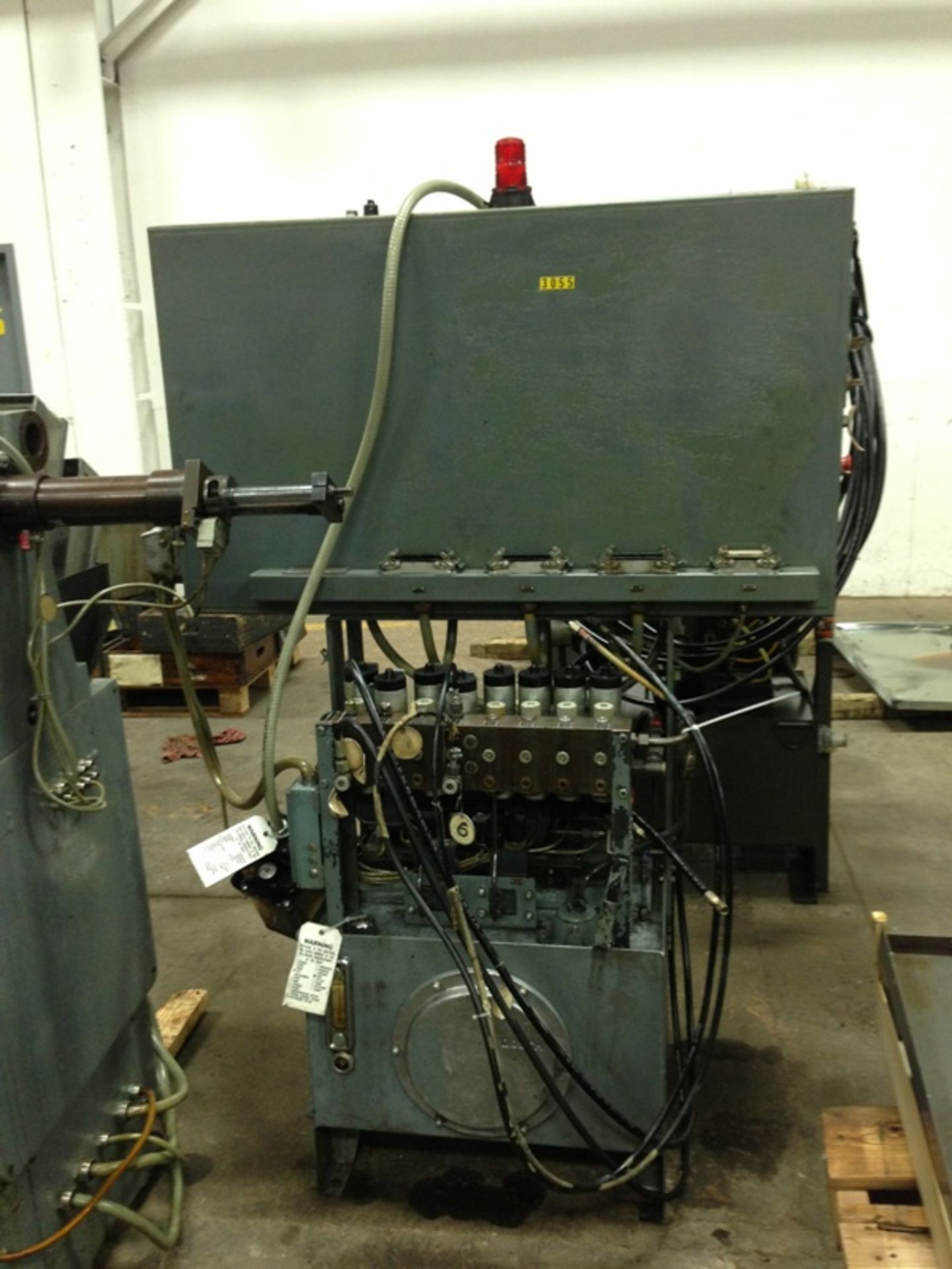 KOEPFER MODEL 151H AUTOMATIC GEAR HOBBER New 1975 EQUIPPED WITH: Standard Hob Head, Tailstock, - Image 7 of 7