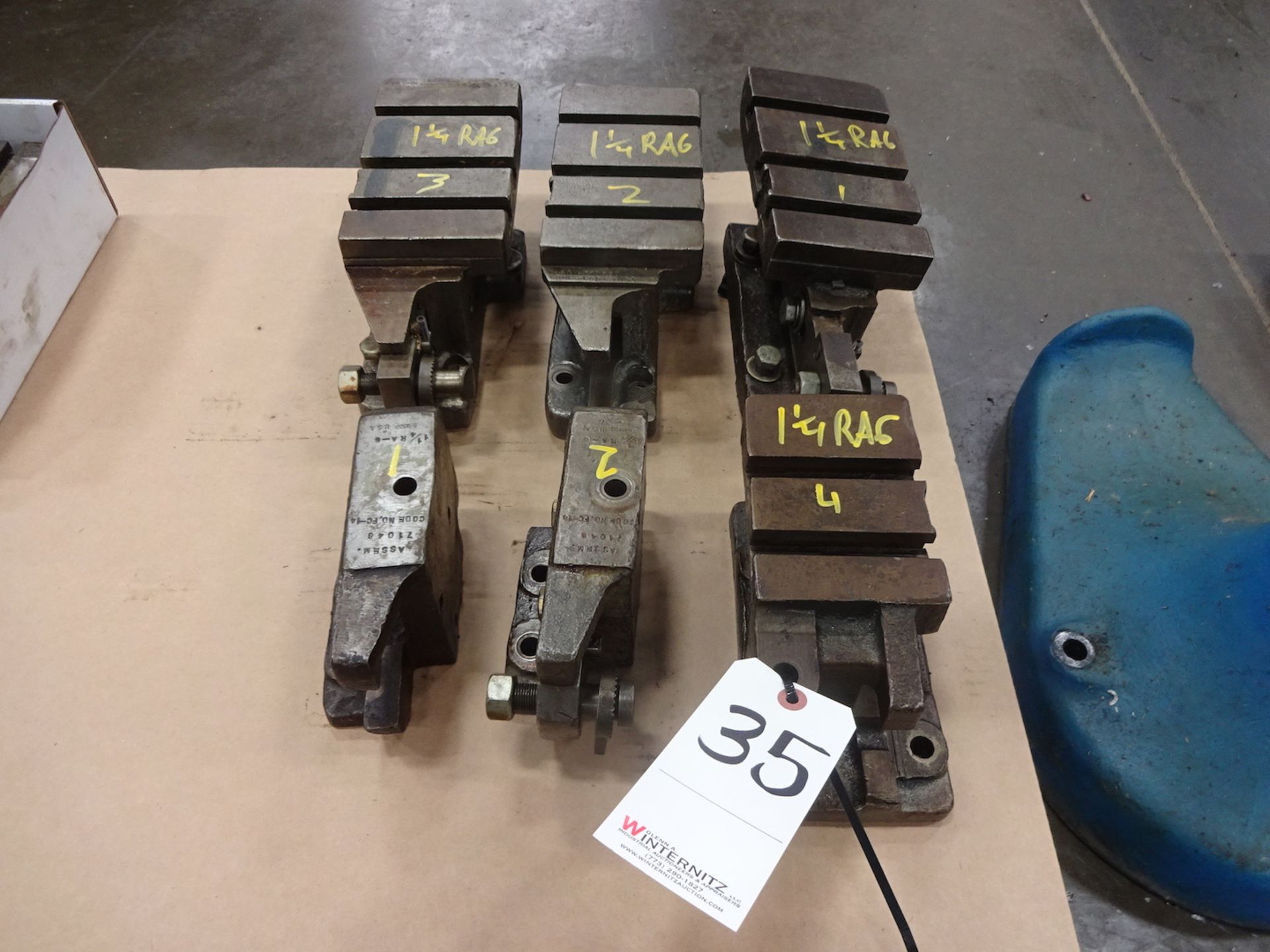 LOT - FORM TOOL HOLDERS, 1-1/4" RA-6