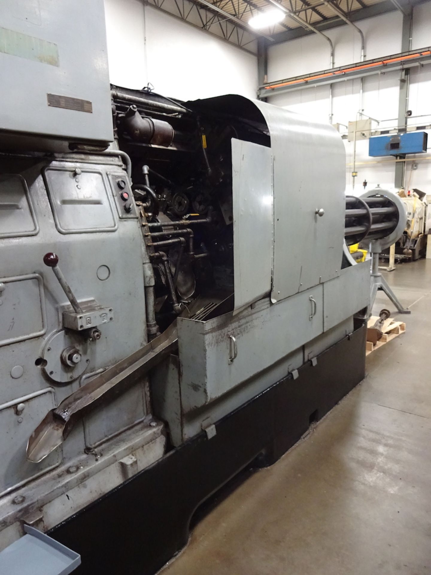 ACME-GRIDLEY 2-5/8” MODEL RB-8 8-SPINDLE AUTOMATIC SCREW MACHINE - Image 5 of 18