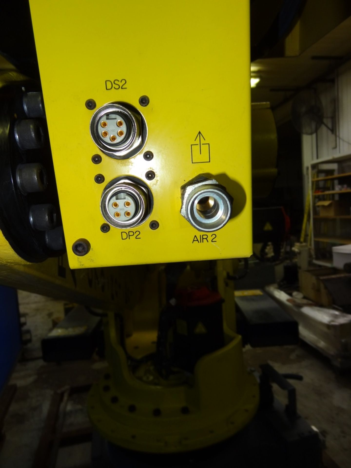 FANUC M-900iA/260L R-30iA, CABLES & TEACH PENDANT, SN 85560, YEAR 08/2007, HOURS 5485, LOCATION MI - Image 3 of 10