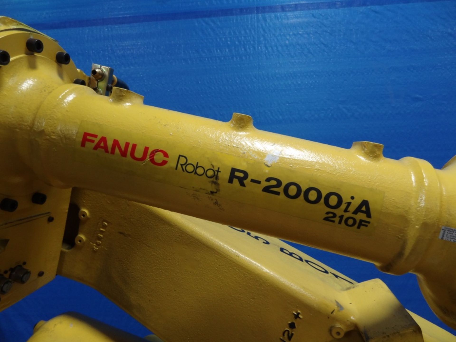 FANUC R2000iA/210F WITH R-J3iB, CABLES, TEACH PEND, SN 80227, YEAR 09/2006, HOURS 10203, LOCATION MI - Image 2 of 6