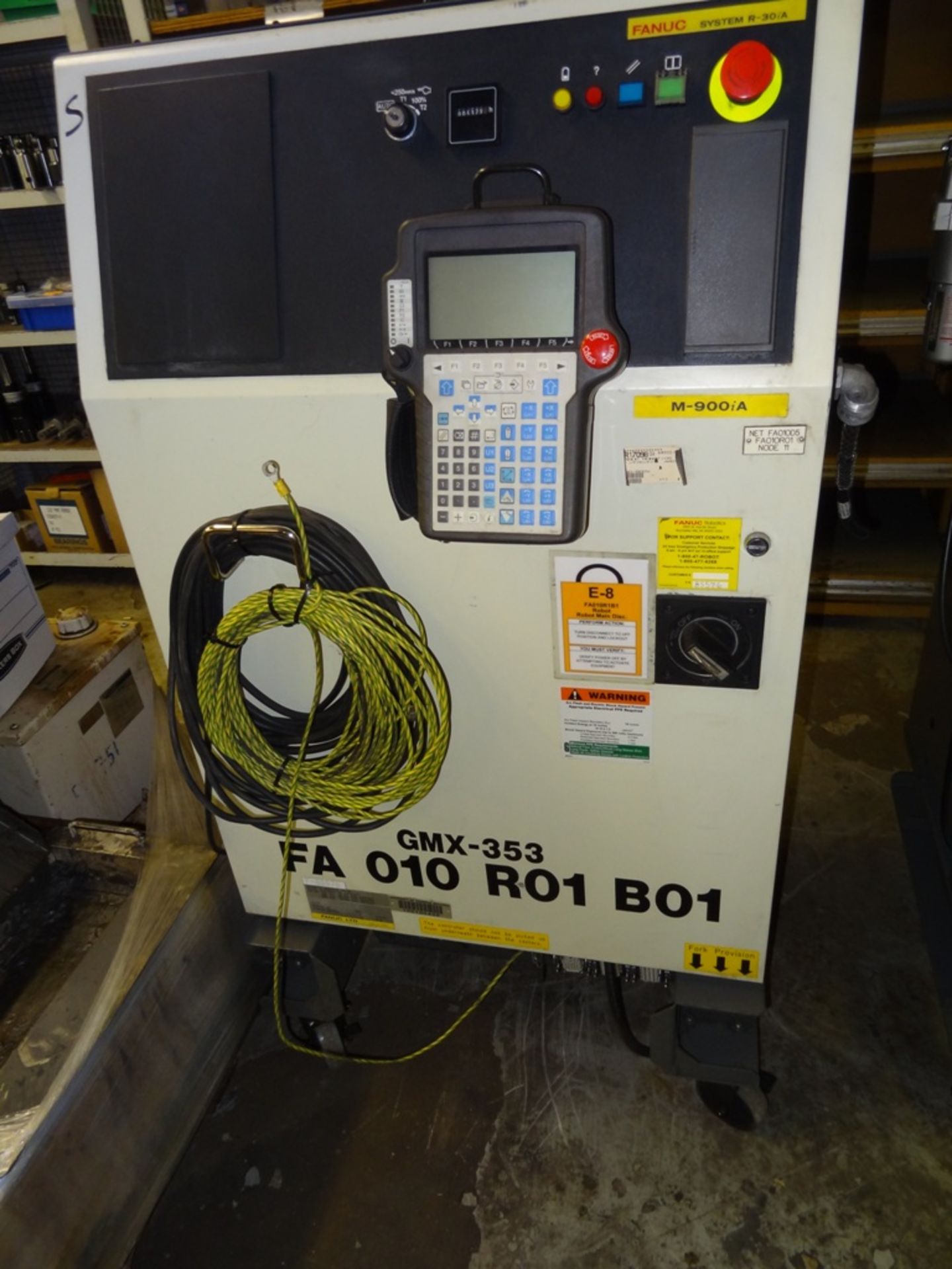 FANUC M-900iA/260L R-30iA, CABLES & TEACH PENDANT, SN 85576, YEAR 07/2007, HOURS 5379, LOCATION MI - Image 5 of 10