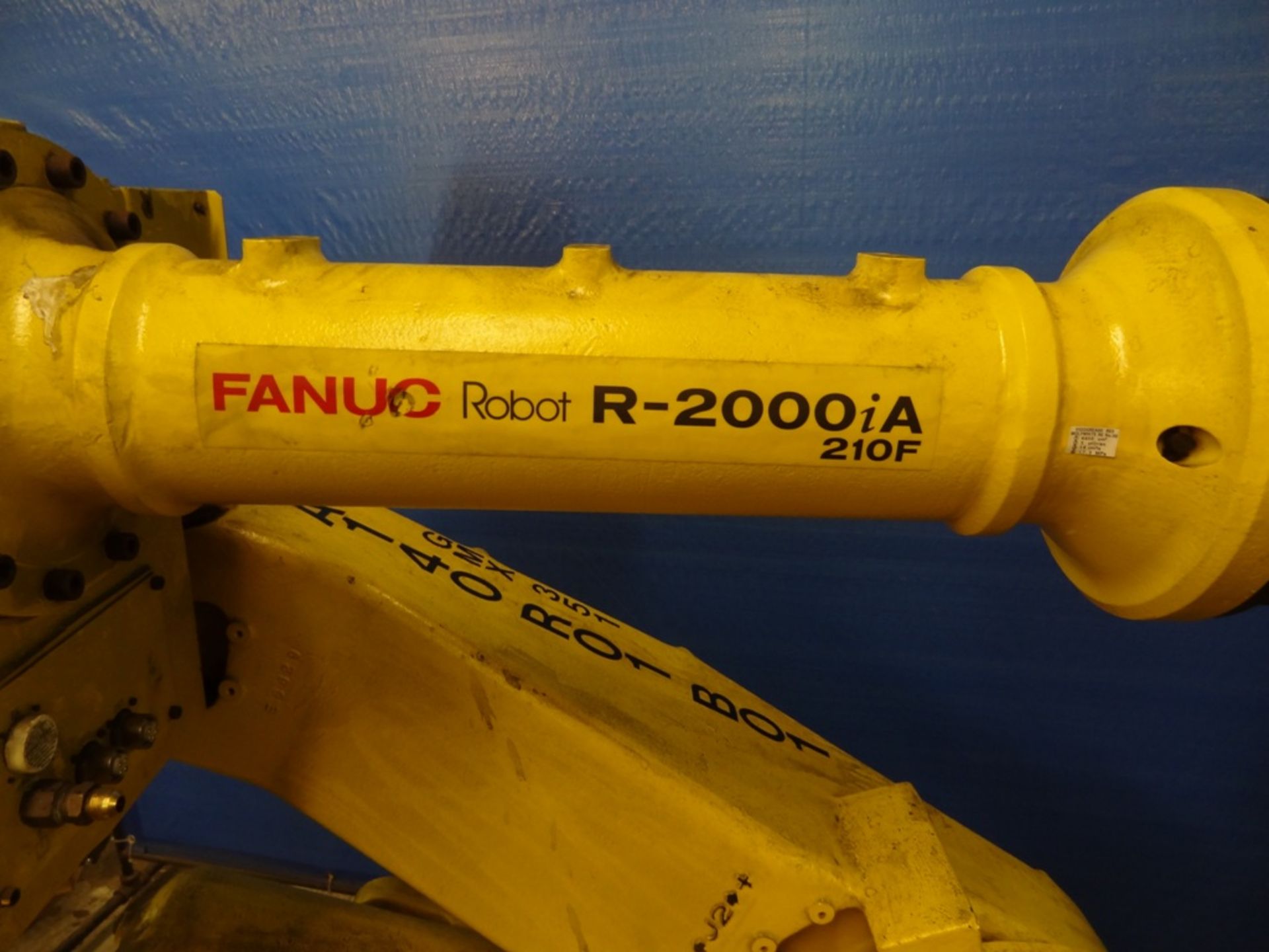 FANUC R2000iA/210F WITH R-J3iB, CABLES, TEACH PEND, SN 80228, YEAR 09/2006, HOURS 10285, LOCATION MI - Image 2 of 8