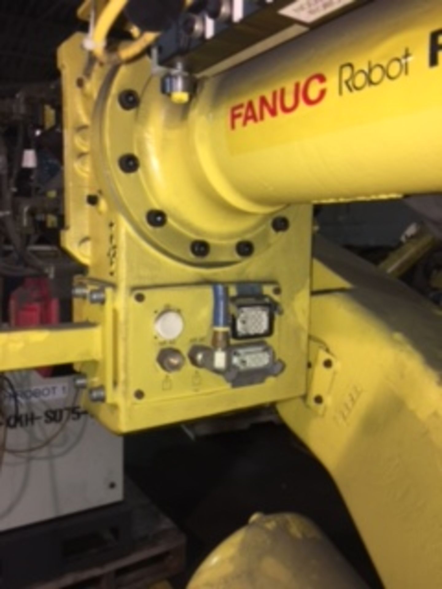 FANUC R-2000iA/210F WITH R-J3iB CONTROLS, CABLES AND TEACH PENDANT - Image 2 of 4