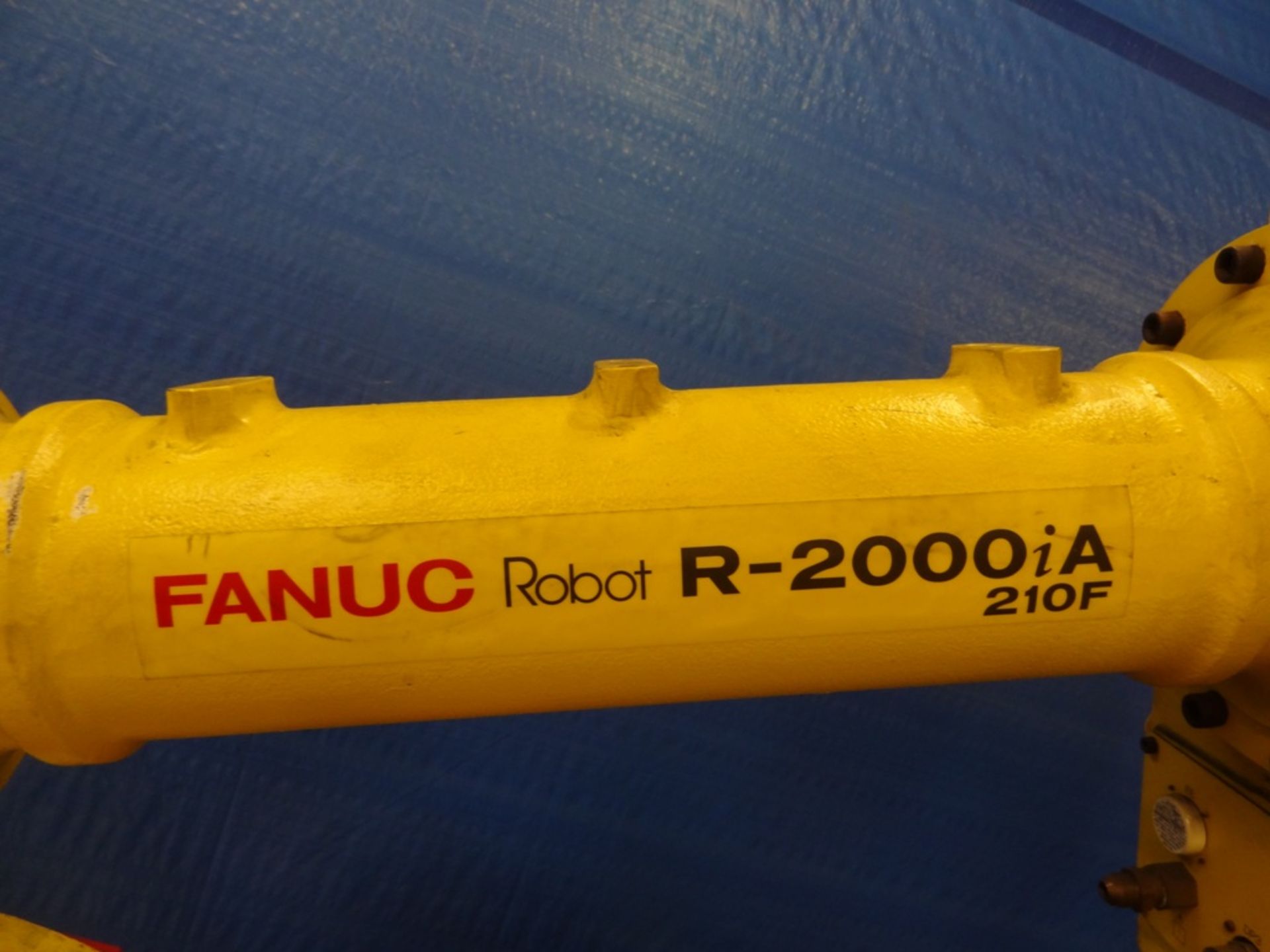 FANUC R2000iA/210F WITH R-J3iB, CABLES, TEACH PEND, SN 80212, YEAR 09/2006, HOURS 10742, LOCATION MI - Image 3 of 9