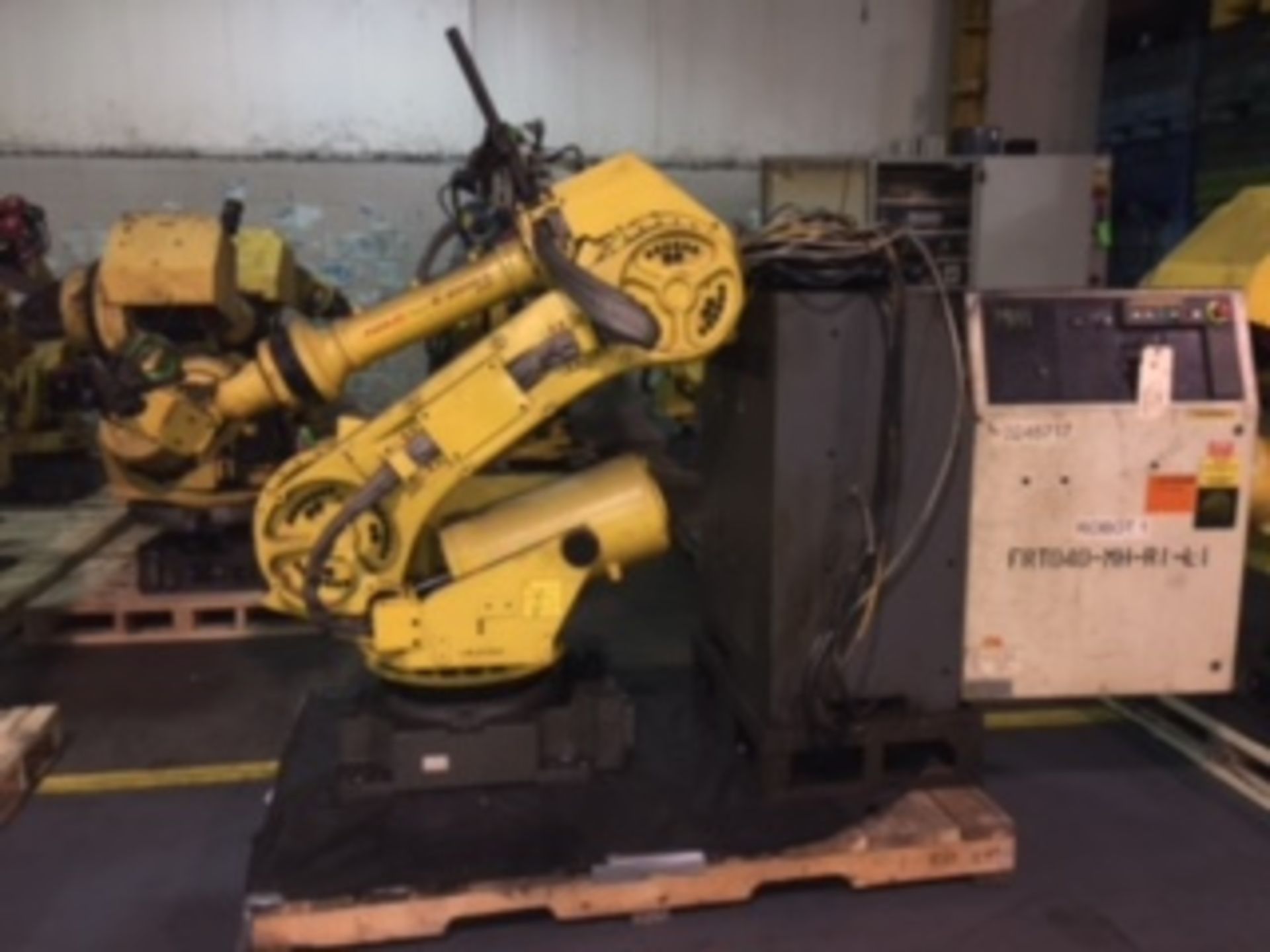 FANUC R-2000iA/210F WITH R-J3iB CONTROLS, CABLES AND TEACH PENDANT