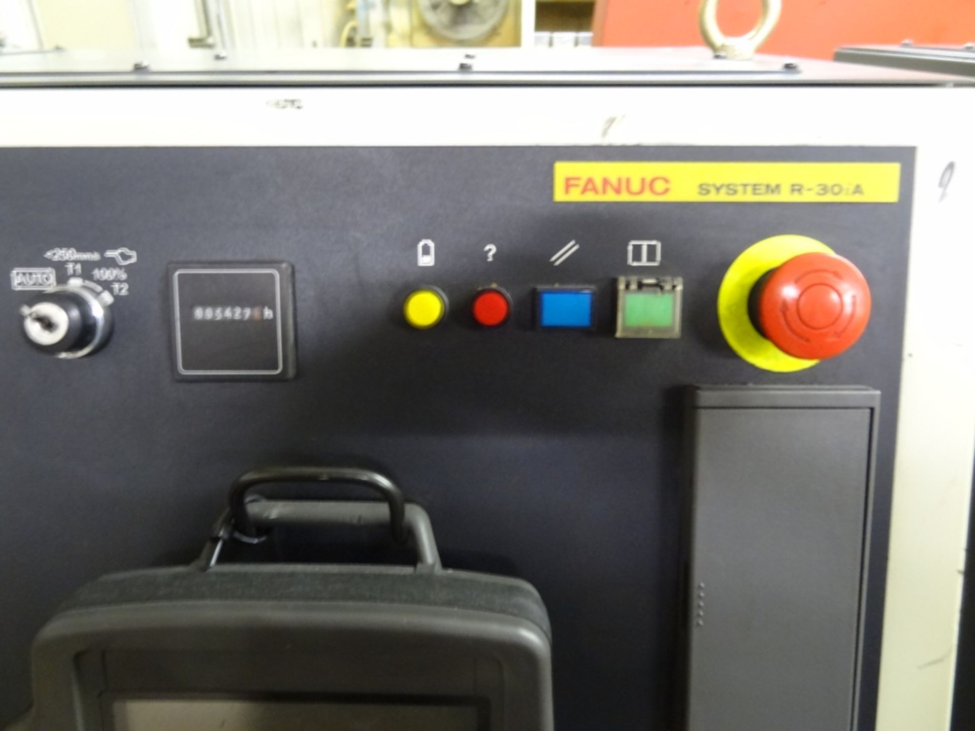 FANUC M-900iA/260L R 30iA, CABLES & TEACH PENDANT, SN 85561, YEAR 08/2007, HOURS 5427, LOCATION MI - Image 6 of 9