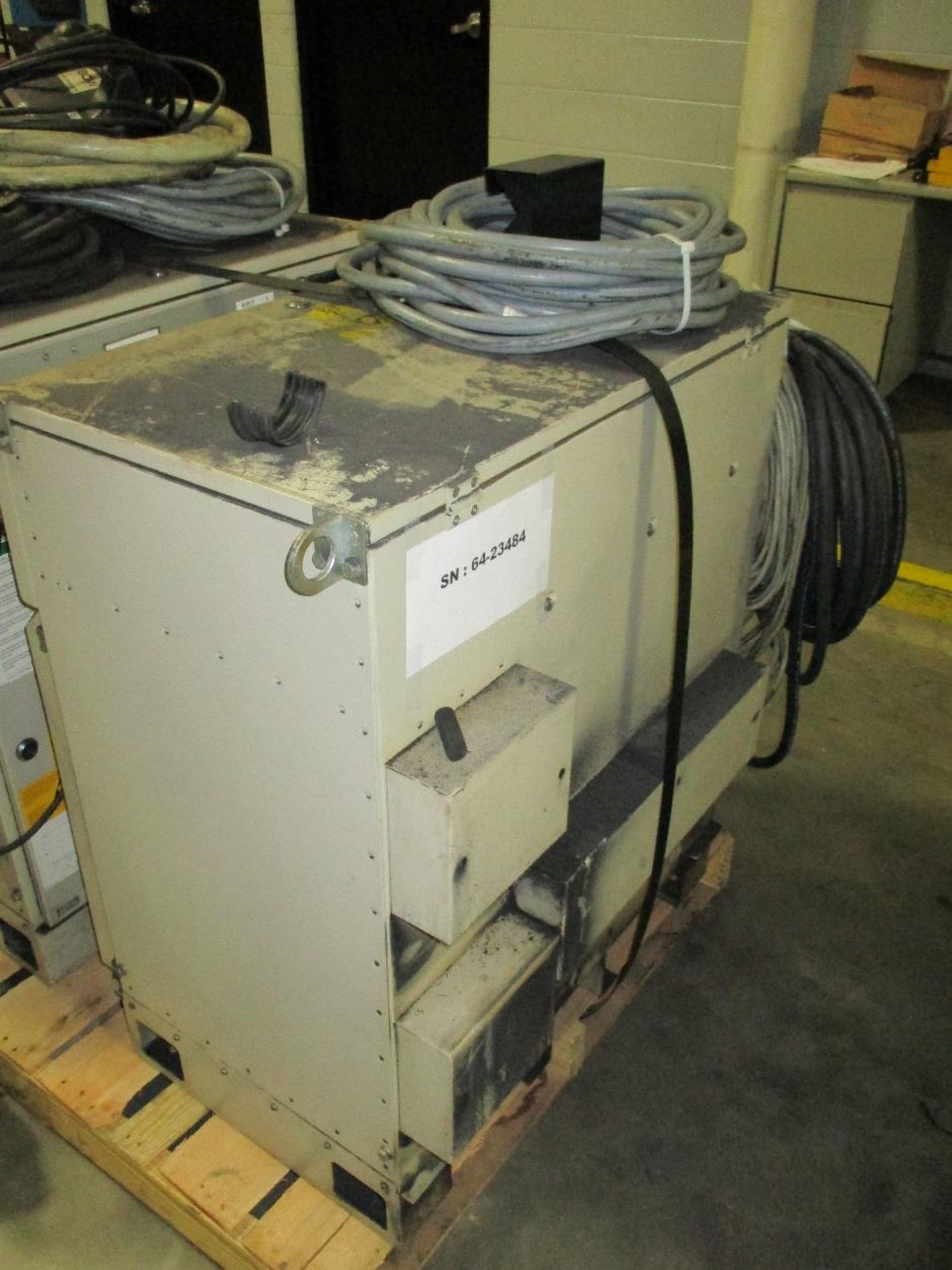 ABB IRB 6400, SN 64-23484, S4C+ CONTROL, CABLES AND TEACH PENDANT, LOCATION MI, BUYER TOO SHIP - Image 3 of 3