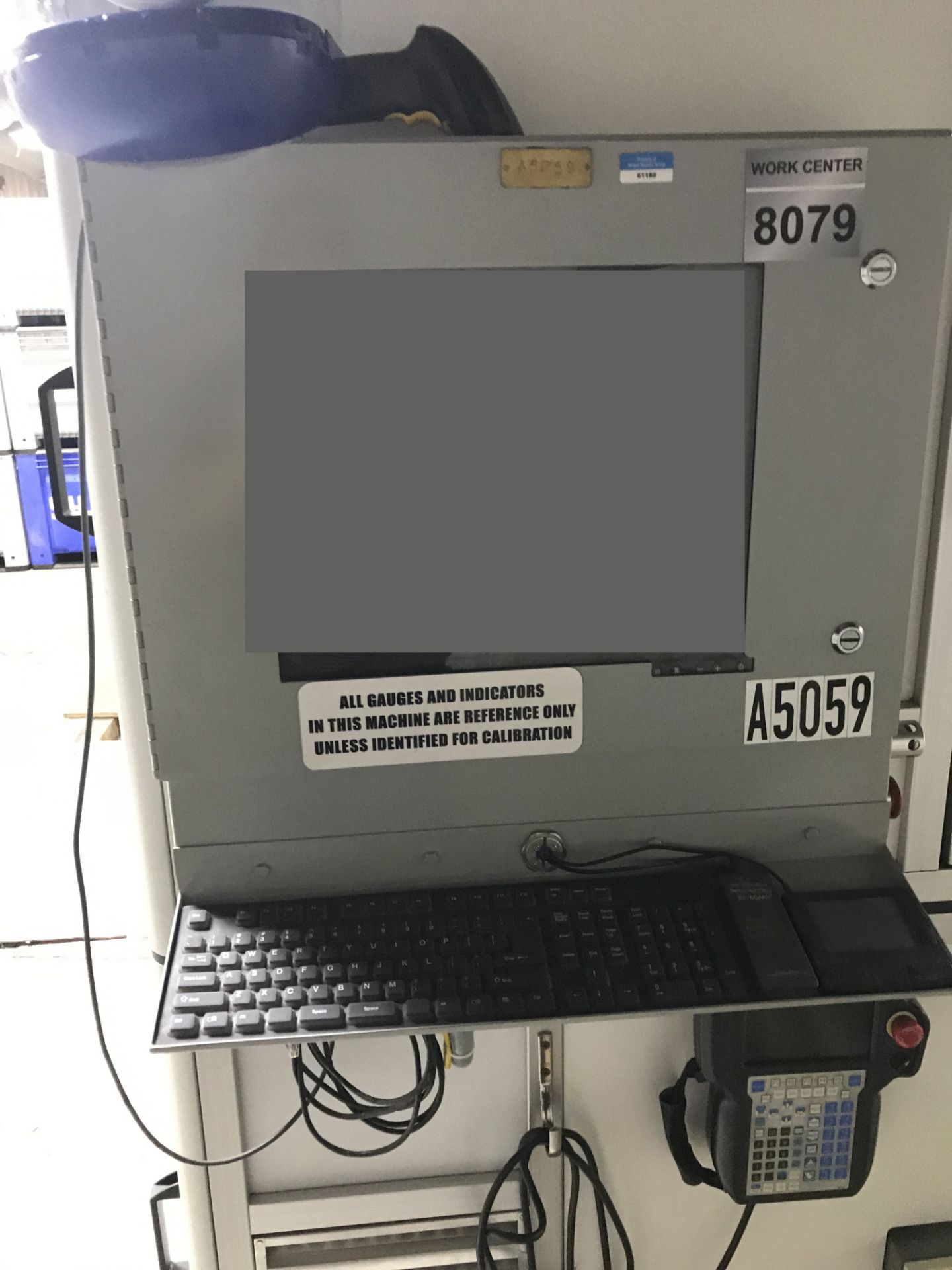 ACME/FANUC LR MATE 200iC R-30iA POLISHING CELL, YEAR 2007 - Image 4 of 8