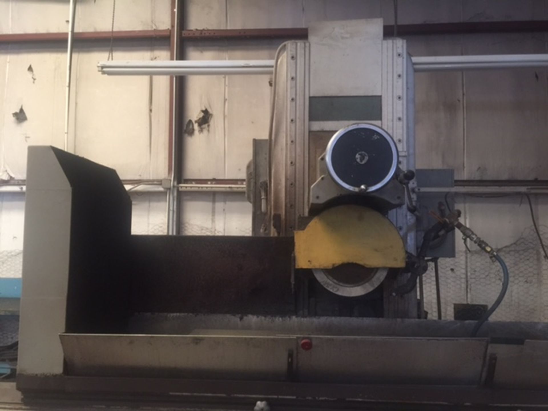 GALLMEYER & LIVINGSTON SURFACE GRINDER, MODEL F20" X 72", SN 322072, LOCATION LA