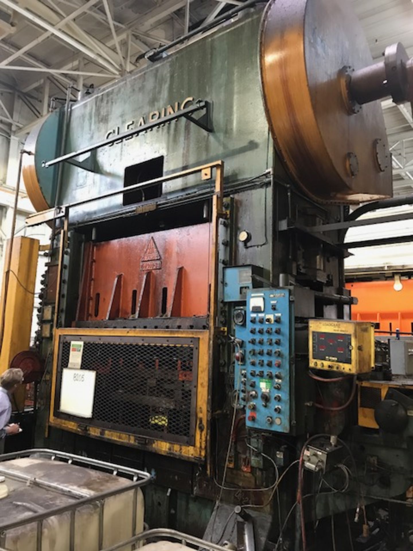 CLEARING PRESS MODEL E-2600-84 600 TON PRESS, SN 18169-P, 84 X 54 BED