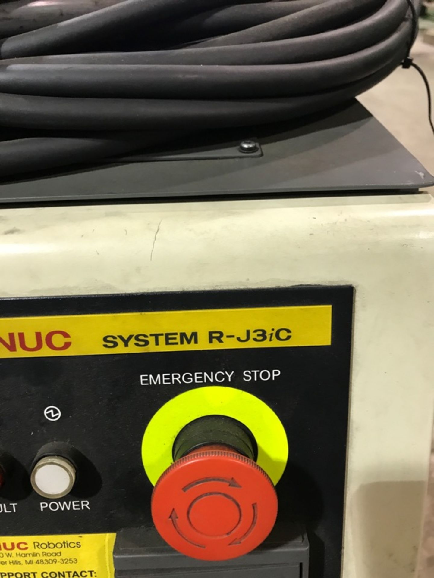 FANUC R2000iB/210F WITH R-J3iC CONTROLS, CABLES, SN F83591 - Image 5 of 6