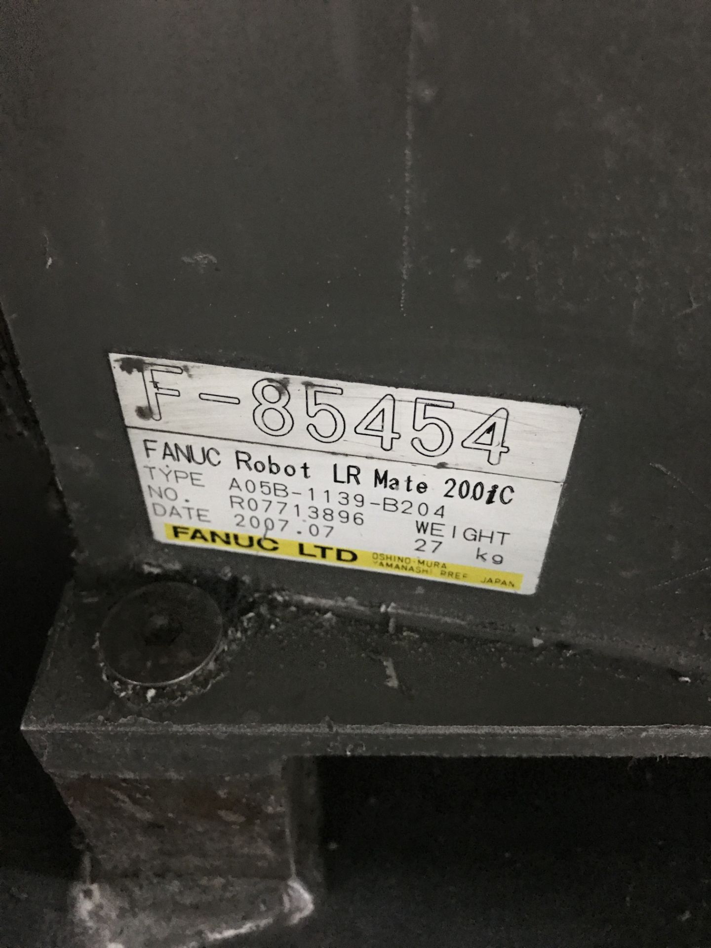 ACME/FANUC LR MATE 200iC R-30iA POLISHING CELL, YEAR 2007 - Image 7 of 8