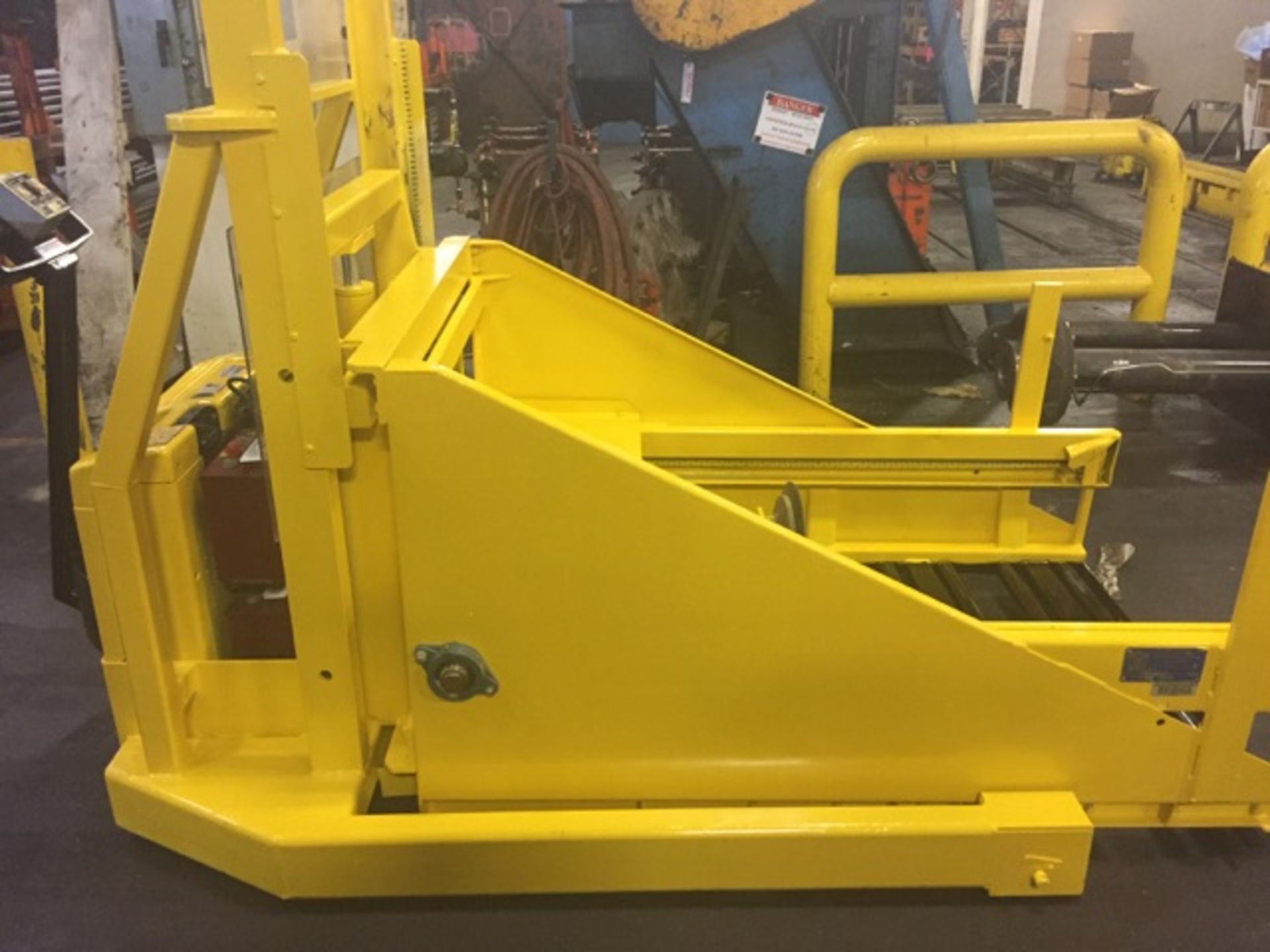 MTC MOBILE BATERY REMOVAL CART, LOCATION MI, BUYER TO SHIP - Image 2 of 10