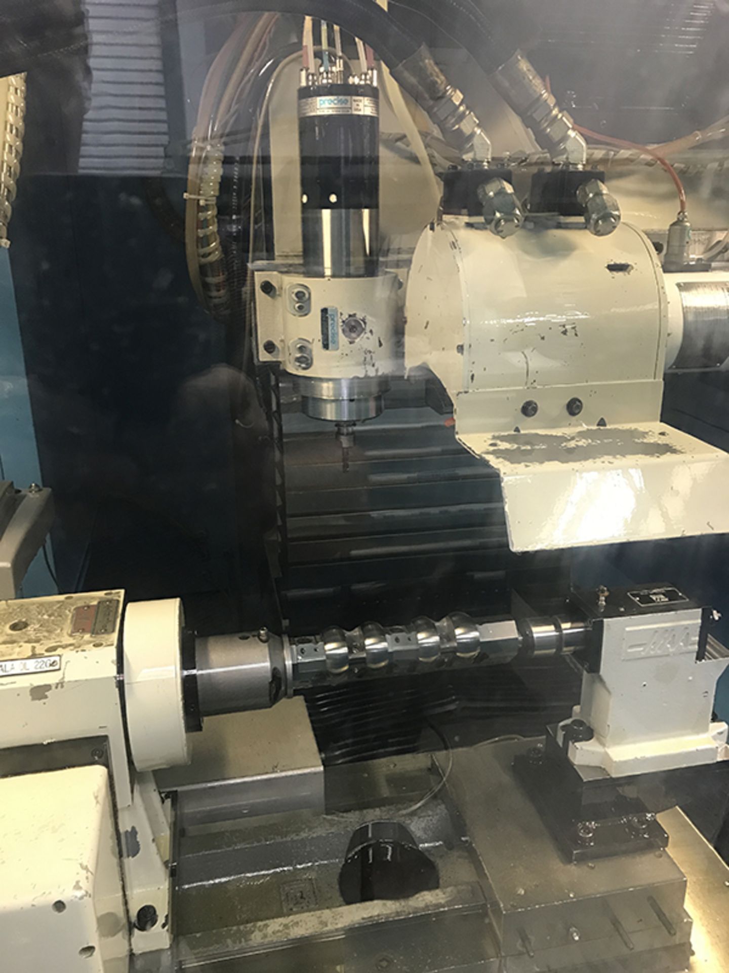 HUFFMAN MODEL HS 154R M 4 AXIS TOOL & CUTTER GRINDER WITH AN ADDITIONAL MILLING HEAD, YEAR 2004 - Image 4 of 11