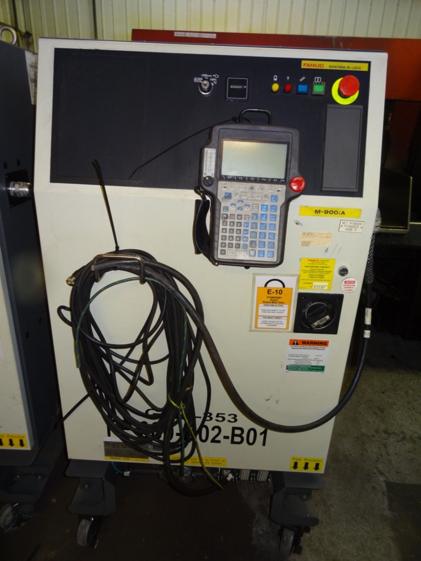 FANUC M900iA/350 6 AXIS CNC ROBOT 350kg CAPACITY, SN F83289, YEAR 2007, LOCATION MI - Image 3 of 8