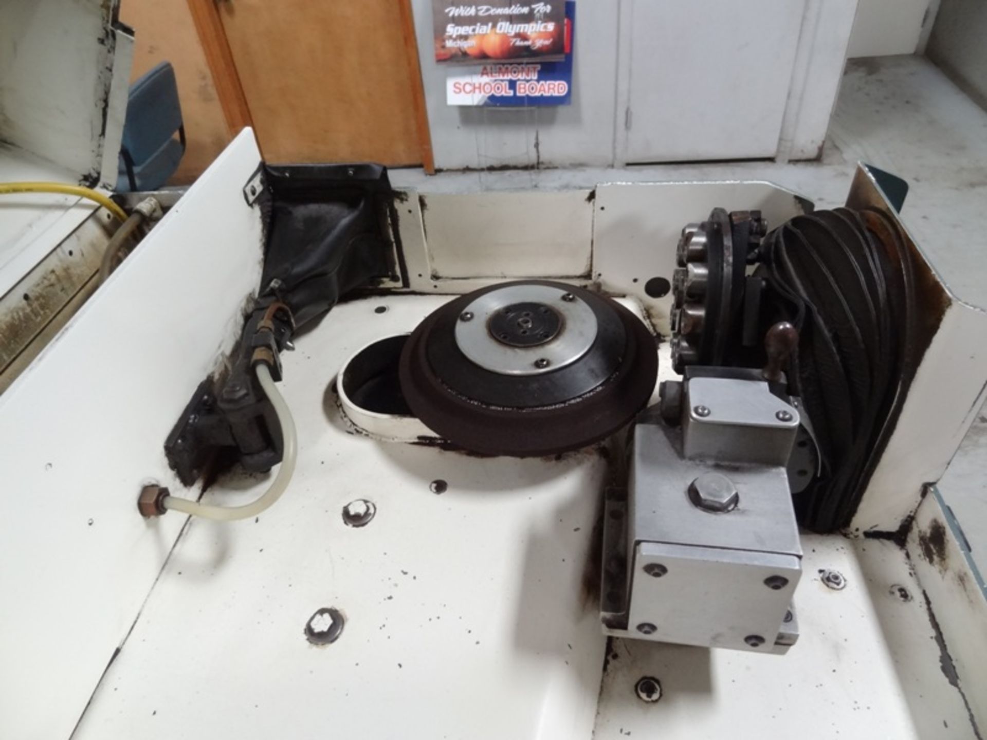 GIDDINGS & LEWIS MODEL HR947 WINSLOWMATIC DRILL GRINDER, SN 947-0168-86, LOCATION MI - Image 5 of 11