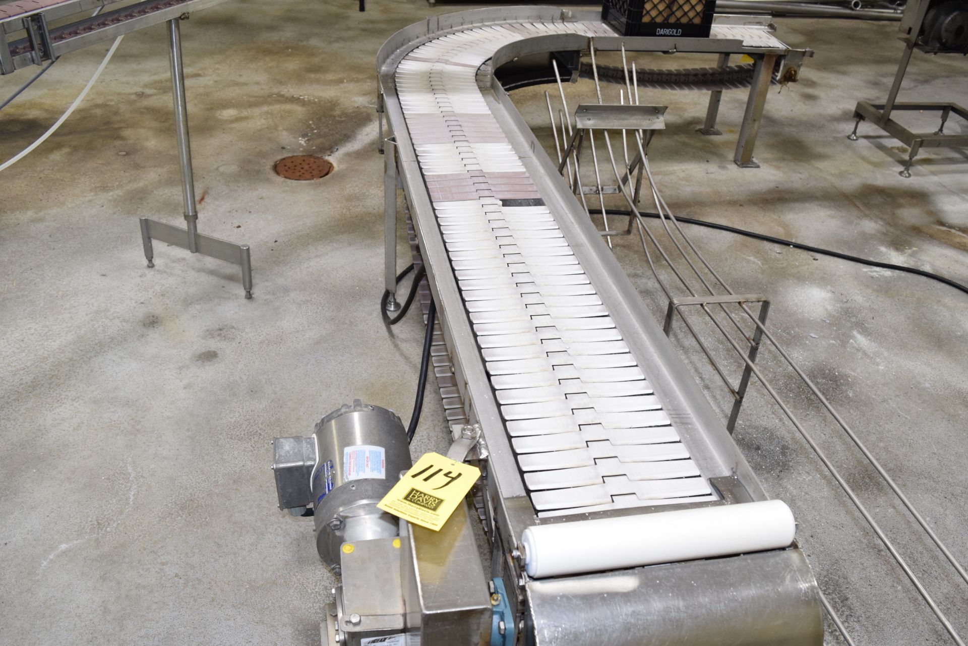 10' S/S Frame Product Conveyor with 10" Wide Plastic Table Top Chain, 90 Degree Turn  **Rigging