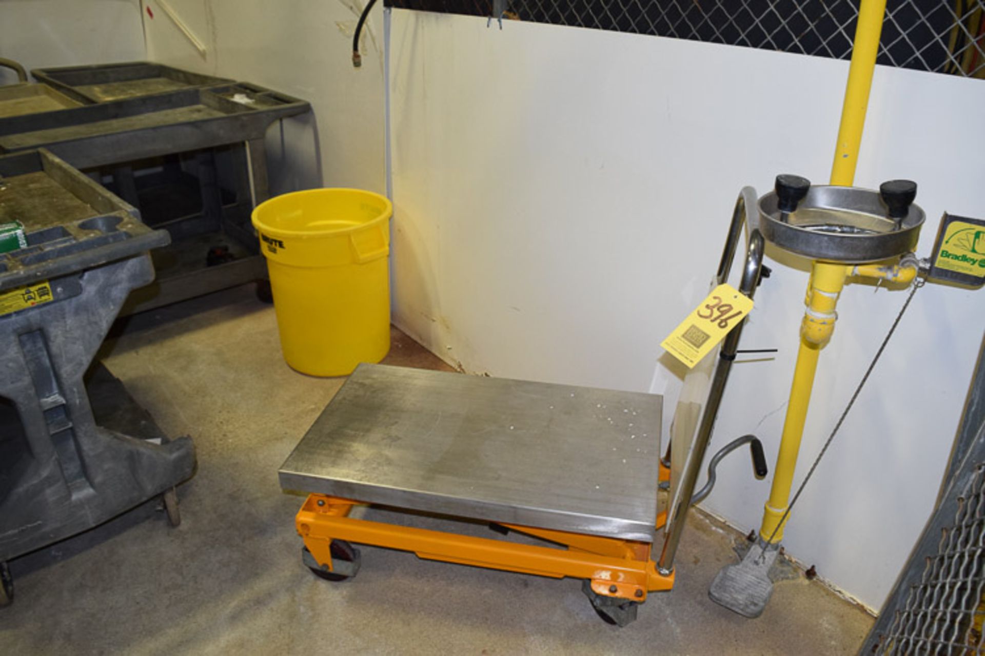 Hydraulic Lift Parts Cart **Rigging Fee** $ 20