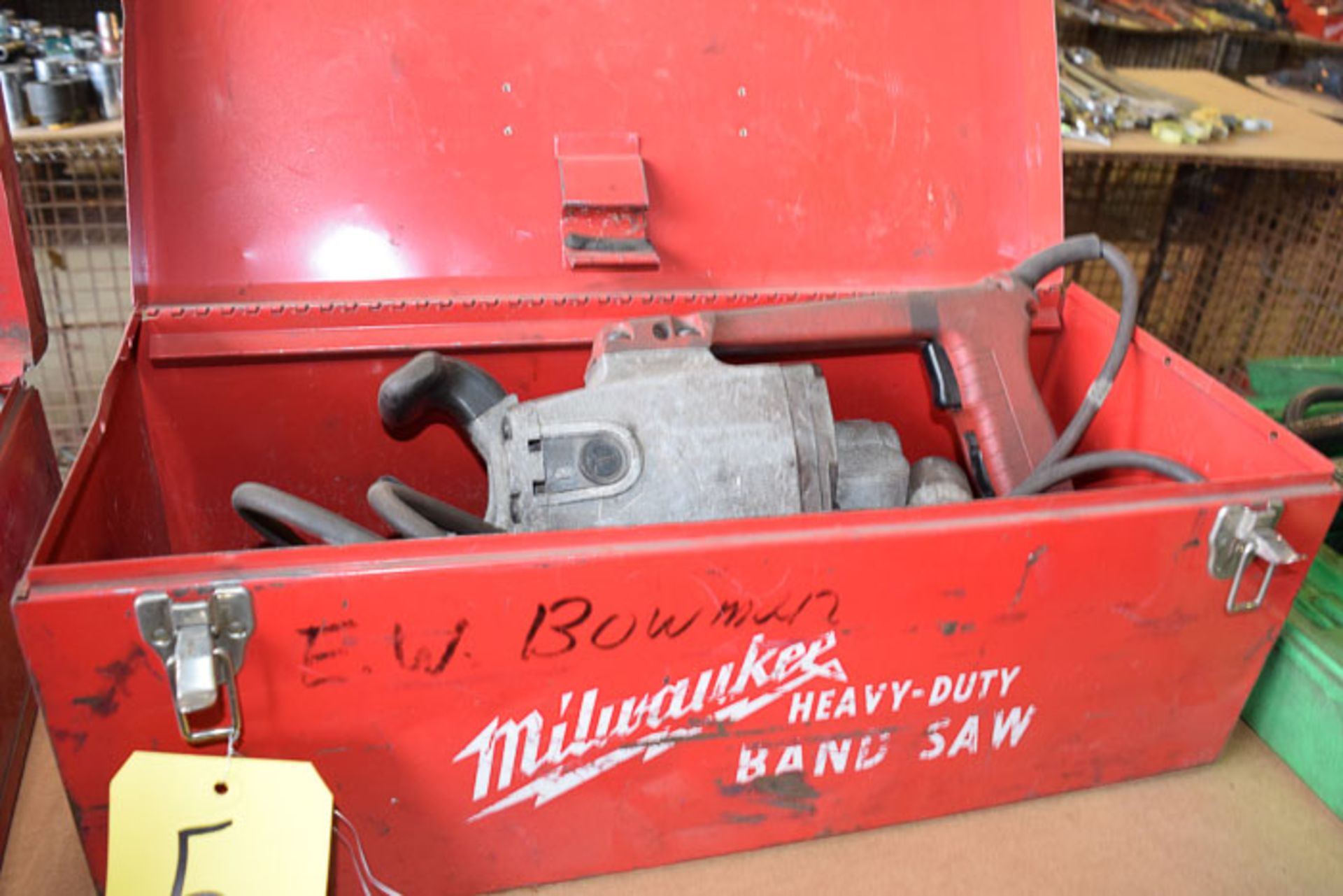 Milwaukee Heavy-Duty Deep Cut Band Saw