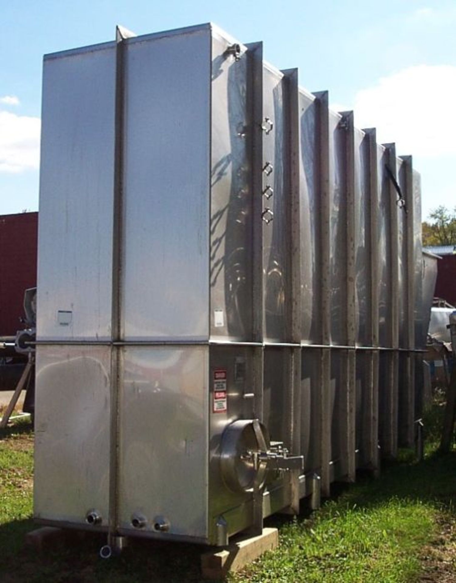 4,700 Gallon Single Wall Space Saver Tank, Horizontal, Rectangular, No Agitation, 16' Long x 4' 6"