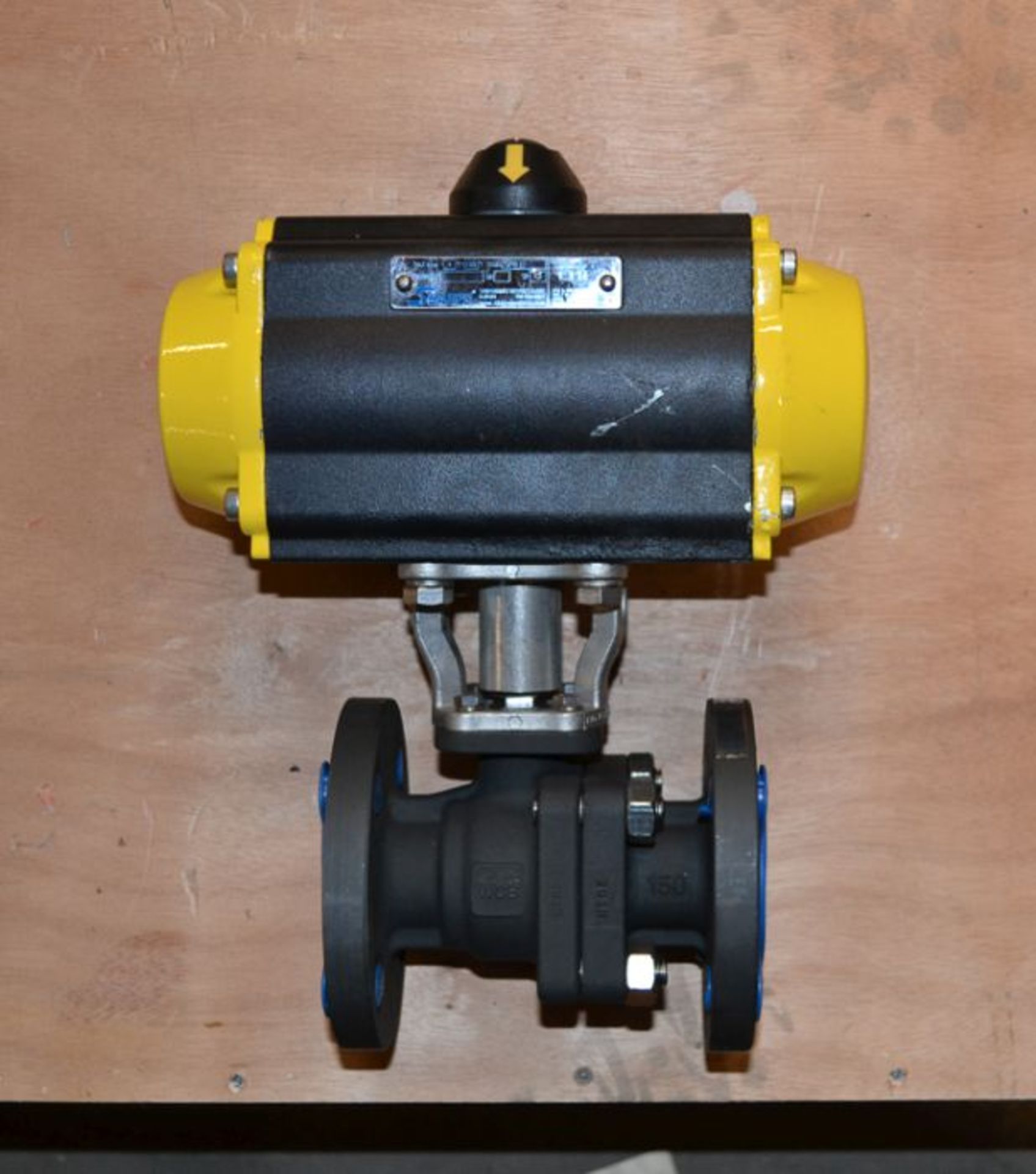 (4) 2" S/S Ball Valves: (2) 1" S/S GlobeValves ; (10) 1" S/S Ball Valves, (3) NEW S/S Ball Valves - Image 4 of 14