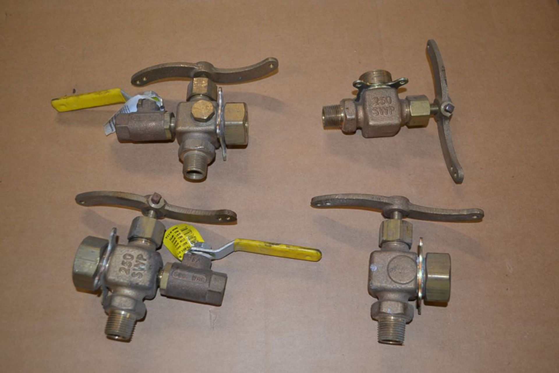 (4) 1/4" Angle Line Brass Shut Off Valves, 250 PSI Rated (DEERFIELD)