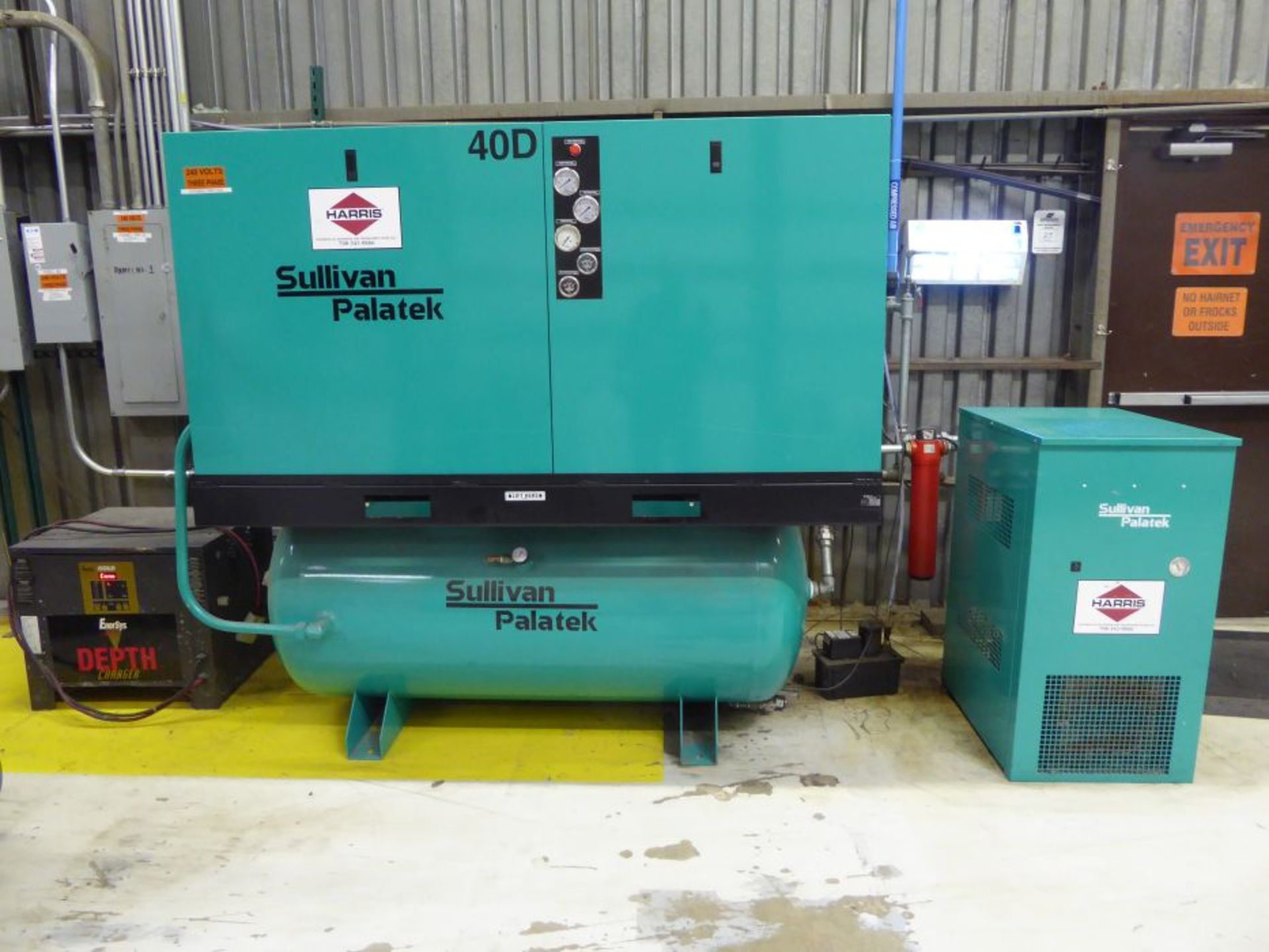 2015 Sullivan Palatek 40 HP Screw In Compressor, Model: 40 DSW, SN: 1505150001, with Tank and