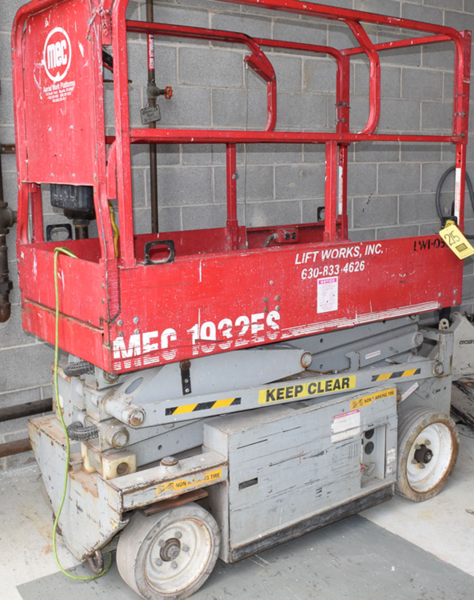 MEC Aerial Work Platform, Model: 1932ES, 18' Reach, Rigging Fee: Please Contact US Rigging 920-655-