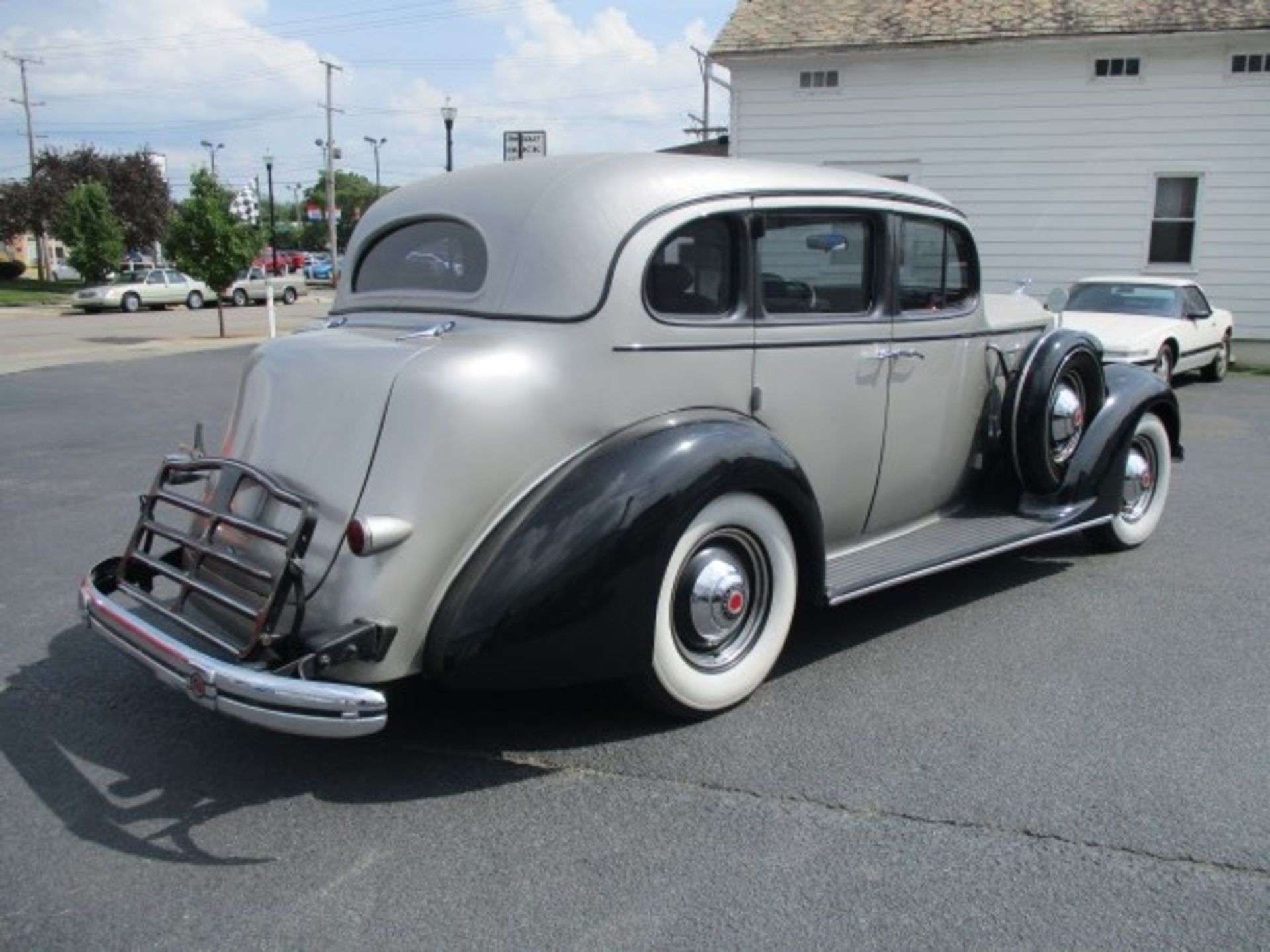 1937 Packard 120C Touring Sedan 4 door - Image 5 of 10