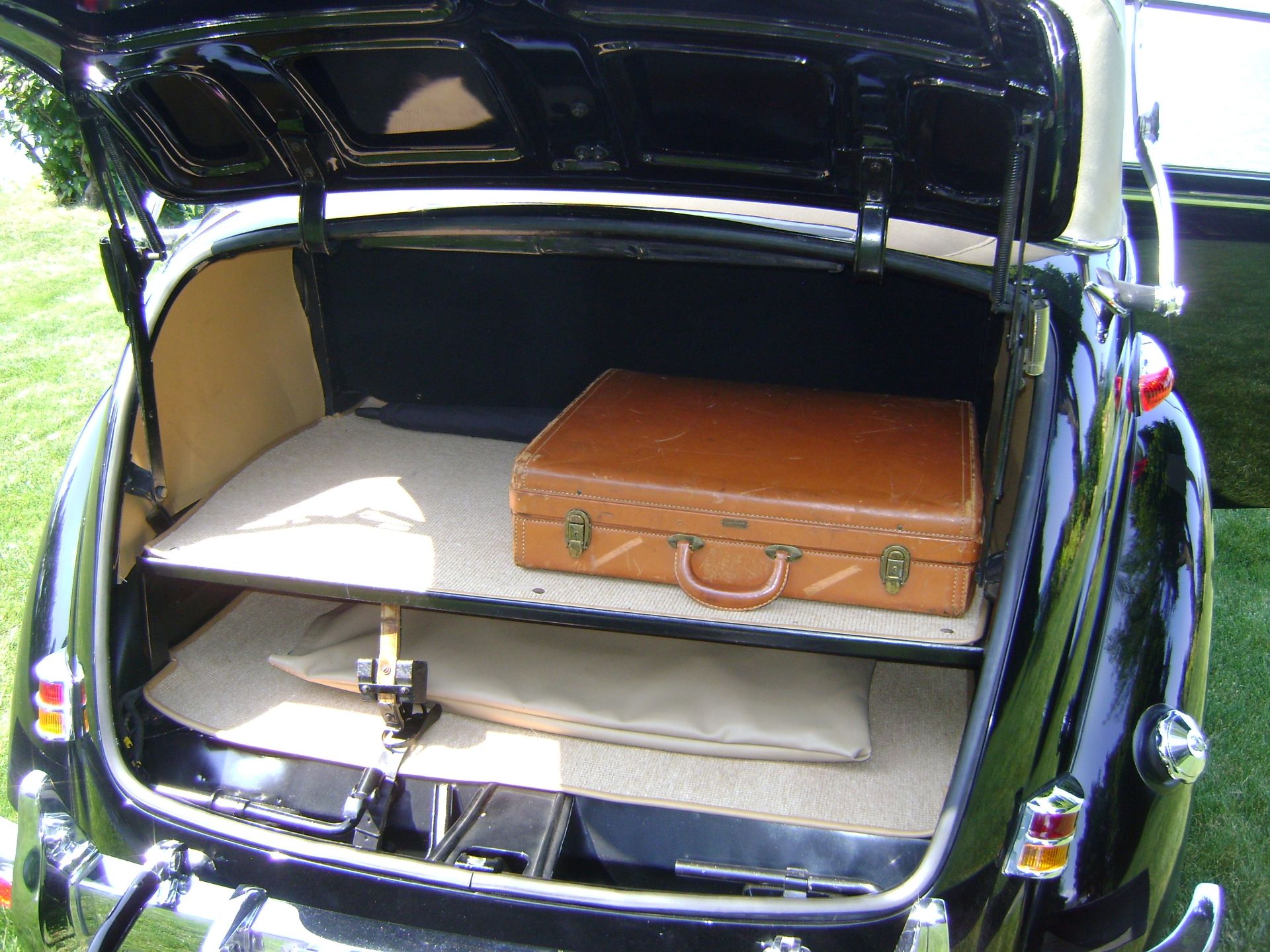 1952 Mercedes- Benz 220 Cabriolet B 5 passenger - Image 15 of 28