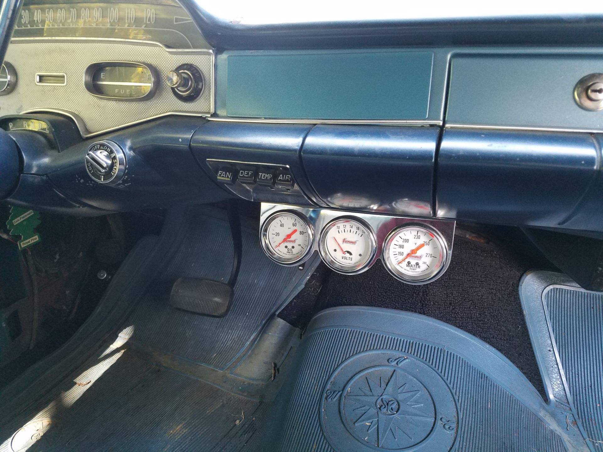 1958 Chevrolet Biscayne 4 door - Image 8 of 12