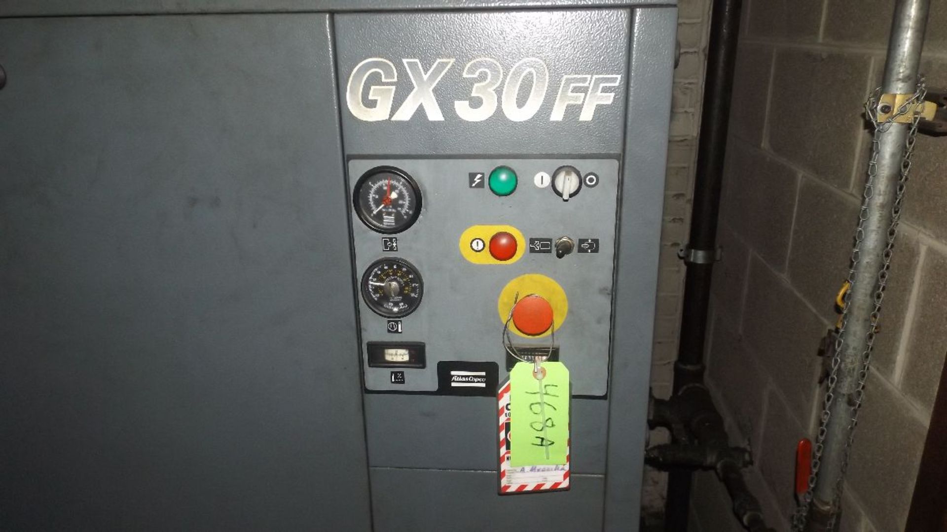 ATLAS COPCO 30 HP MODEL GX30FF SCREW AIR COMPRESSOR (S/N AP150042, NEW 2005) 49,411 HOURS ON METER - Image 2 of 4