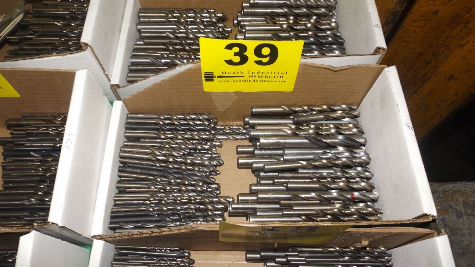 (125) ASSORTED STRAIGHT SHANK DRILL BITS