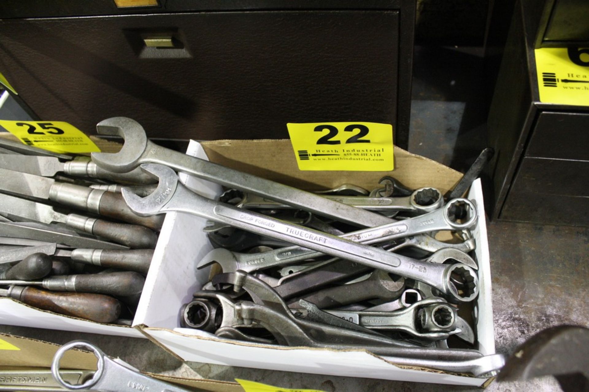 ASSORTED OPEN ENDED WRENCHES IN BOX