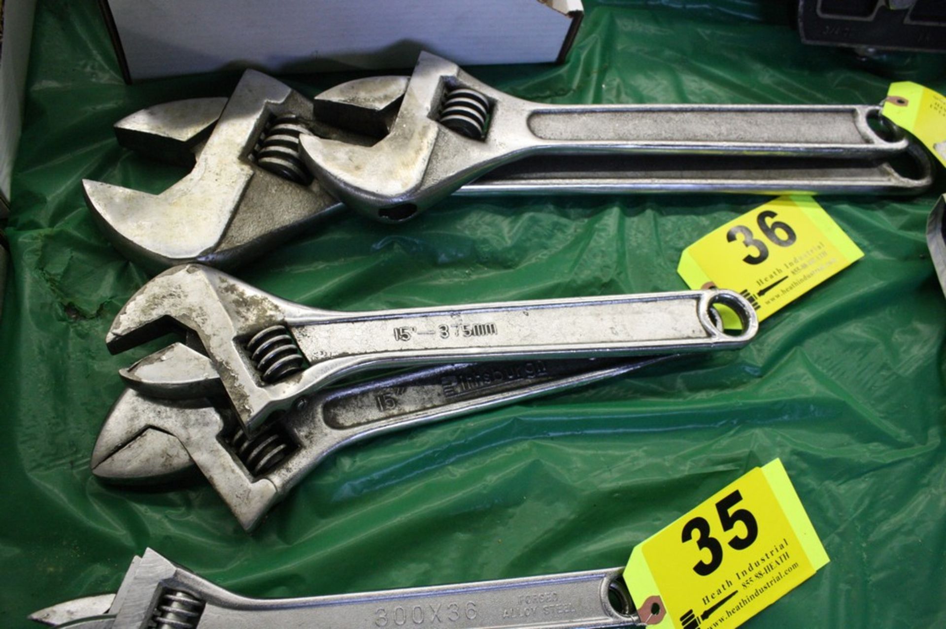 15'' CRESCENT WRENCHES