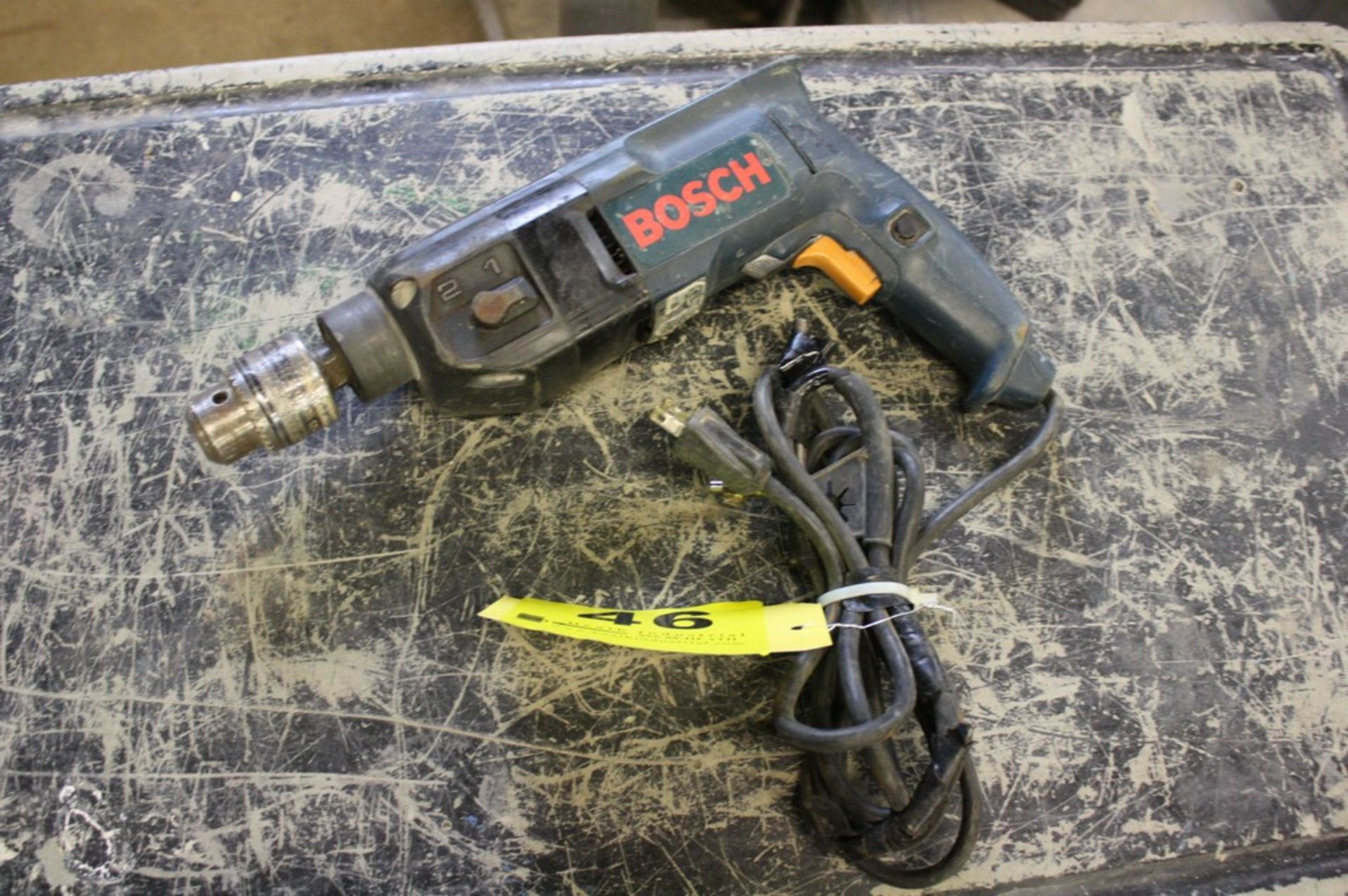 BOSCH MODEL 0601194639 ELECTRIC VSR DRILL