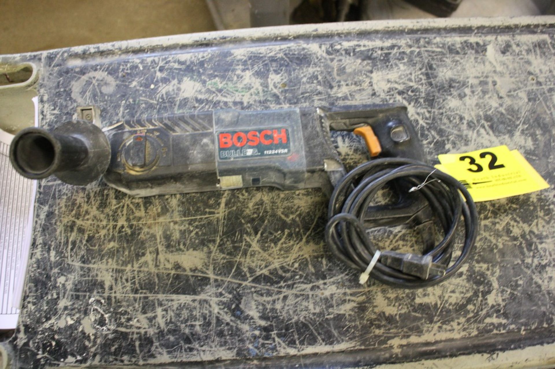 BOSCH BULLDOG MODEL 11224VSR ELECTRIC HAMMER DRILL